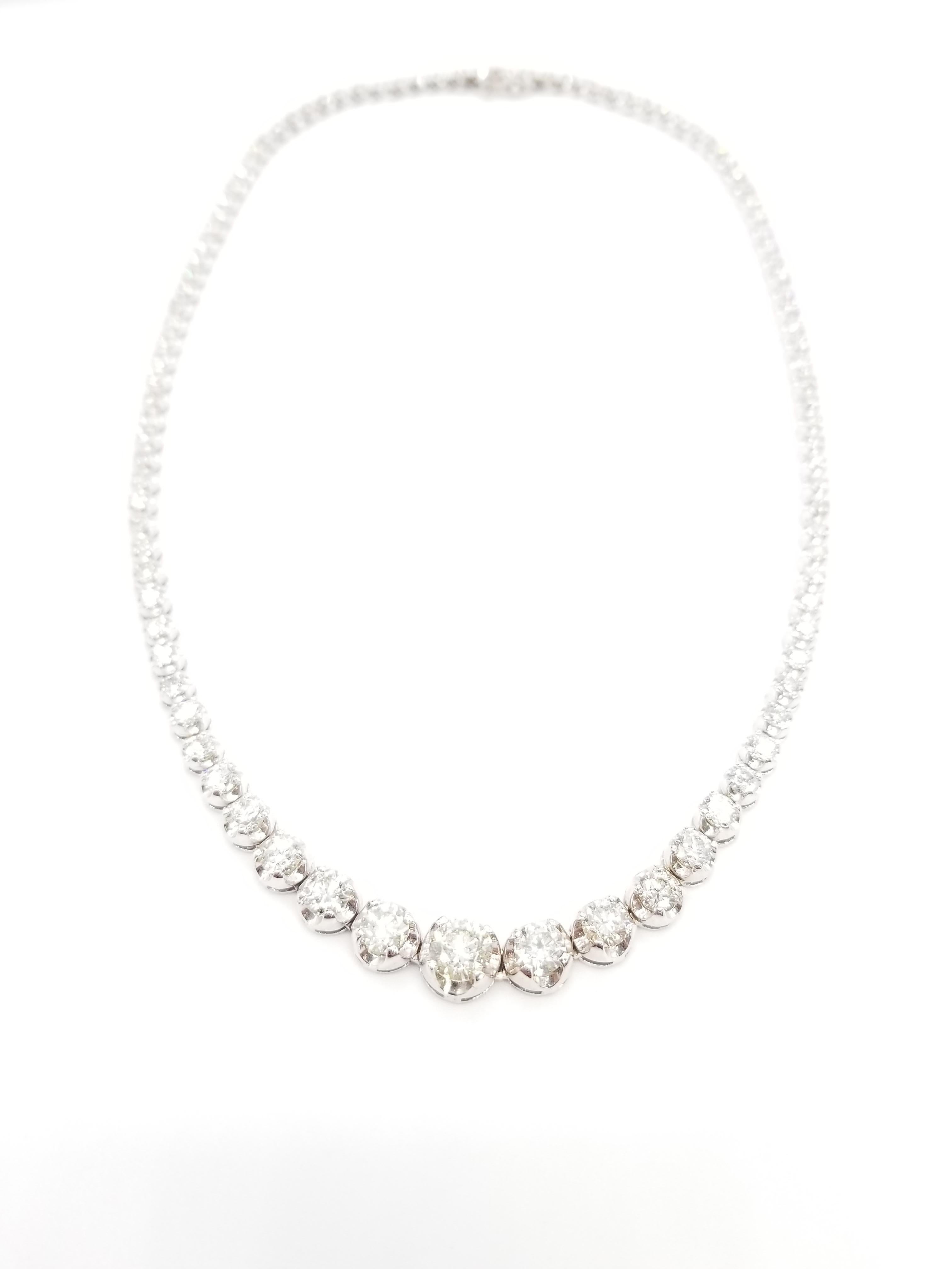 10.90 Carat Diamond White Gold Riviera Graduated Tennis Necklace In New Condition In Great Neck, NY