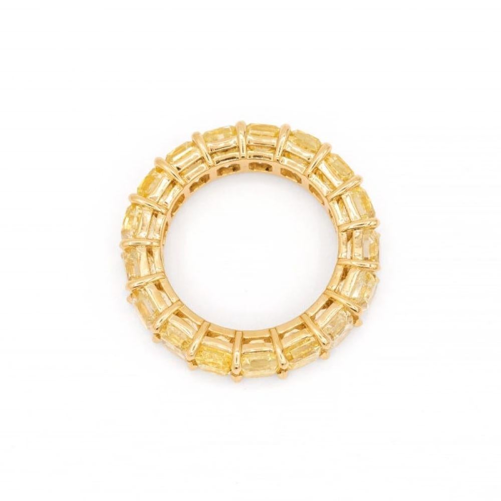 10.96 Carat Yellow Radiant Cut Diamond Eternity Band Ring In New Condition For Sale In New York, NY