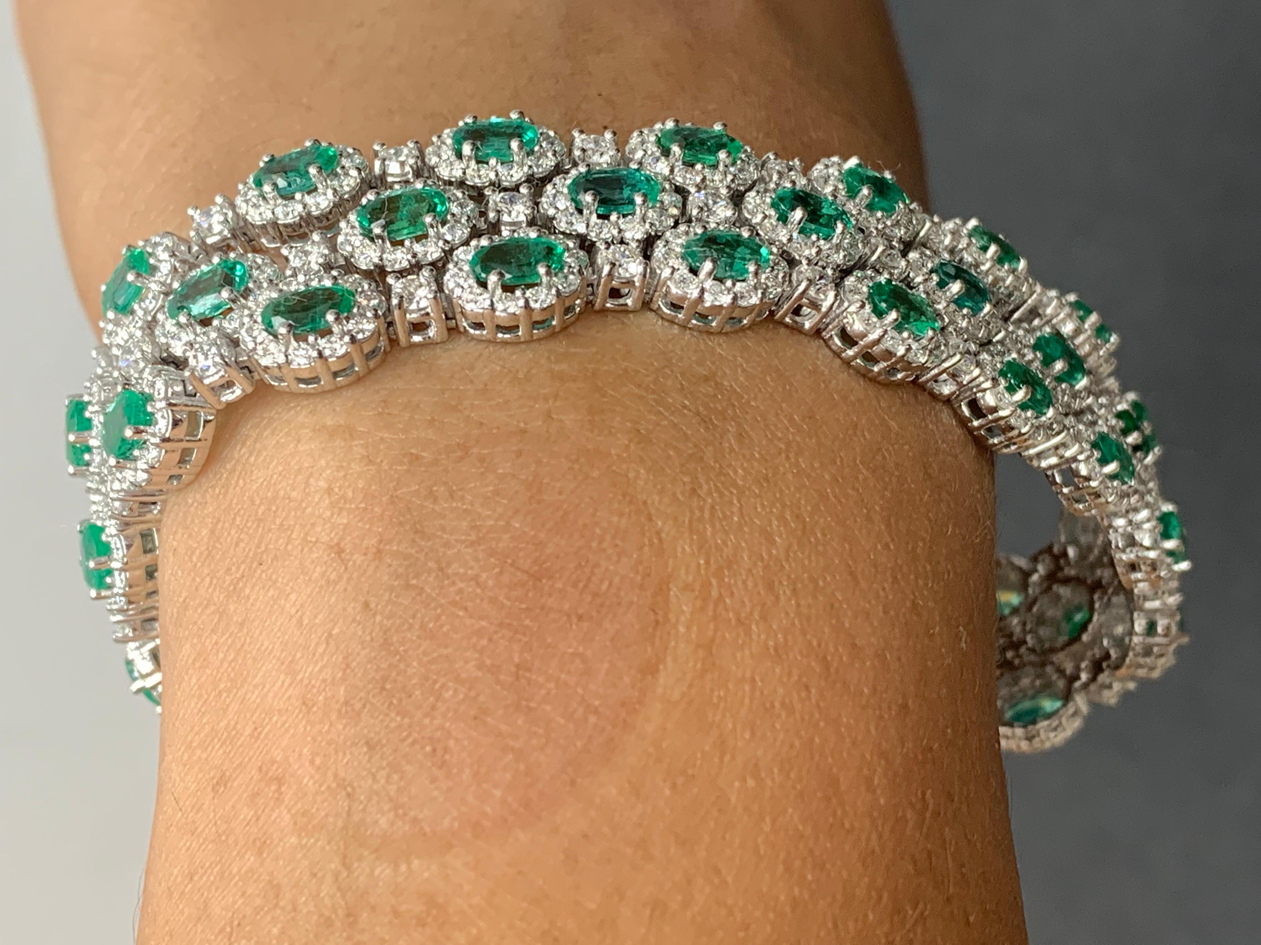 10.95 Carat Oval Cut Emerald and Diamond 3 Row Bracelet in 14K White Gold In New Condition For Sale In NEW YORK, NY
