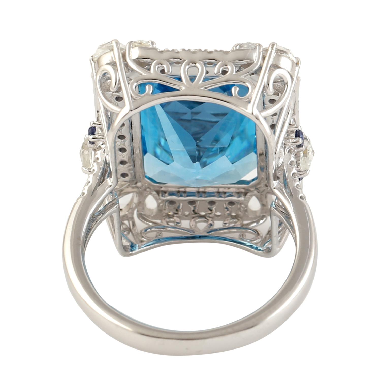 10.97ct Blue Topaz Cocktail Ring With Blue Sapphire & Diamonds In New Condition For Sale In New York, NY