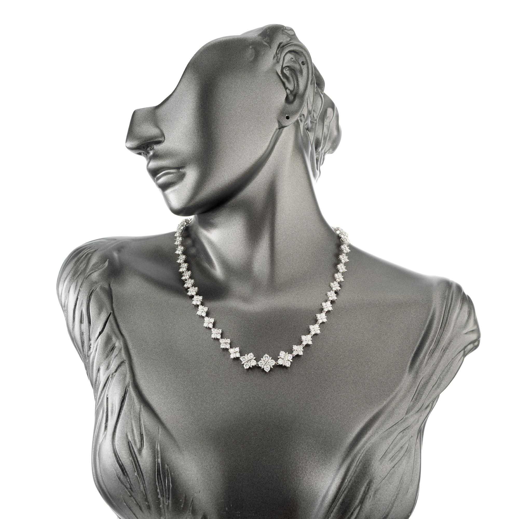 10.98 Carat Round Diamond X Link Platinum Necklace en vente 1