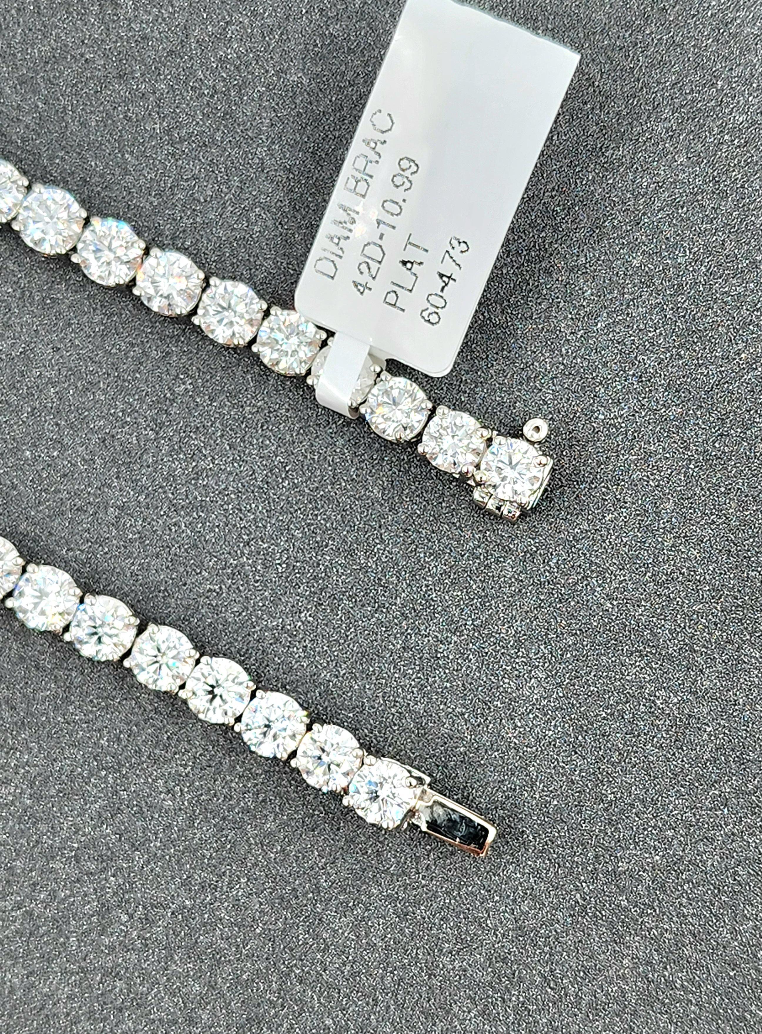 Round Cut 10.99 ct Diamond Tennis Bracelet For Sale