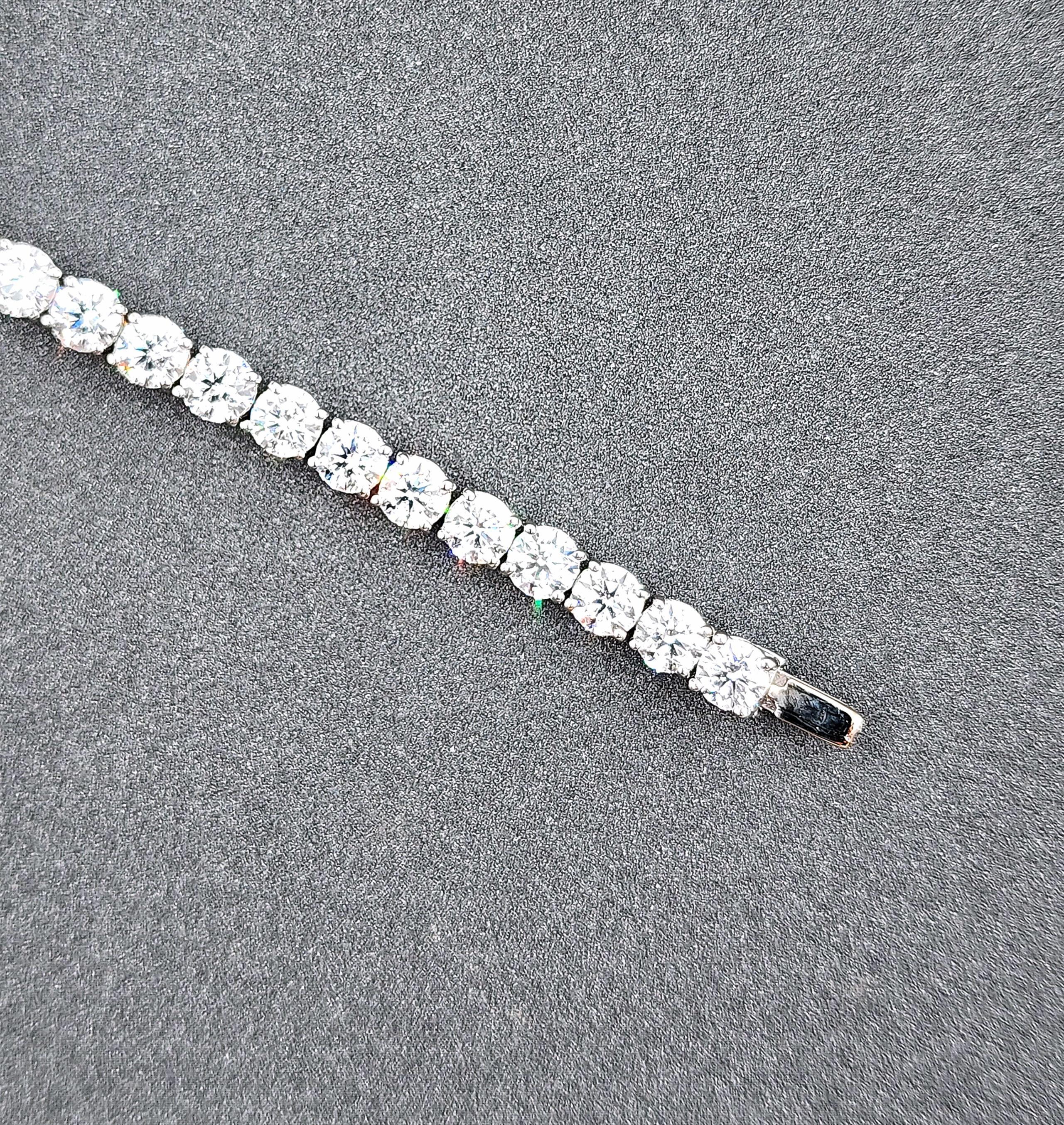 10.99 ct Diamond Tennis Bracelet For Sale 1