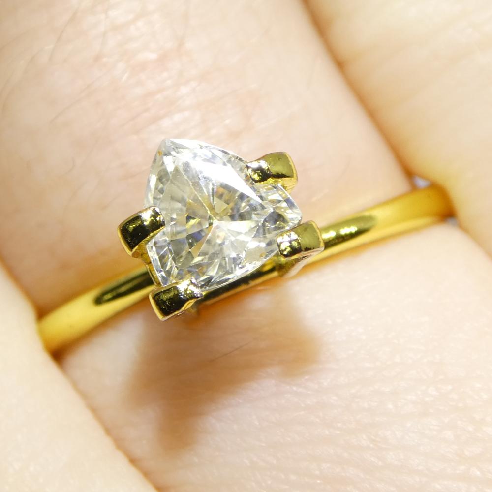 Zaffiro bianco trilione da 1,09ct della Tanzania, non riscaldato in vendita 1
