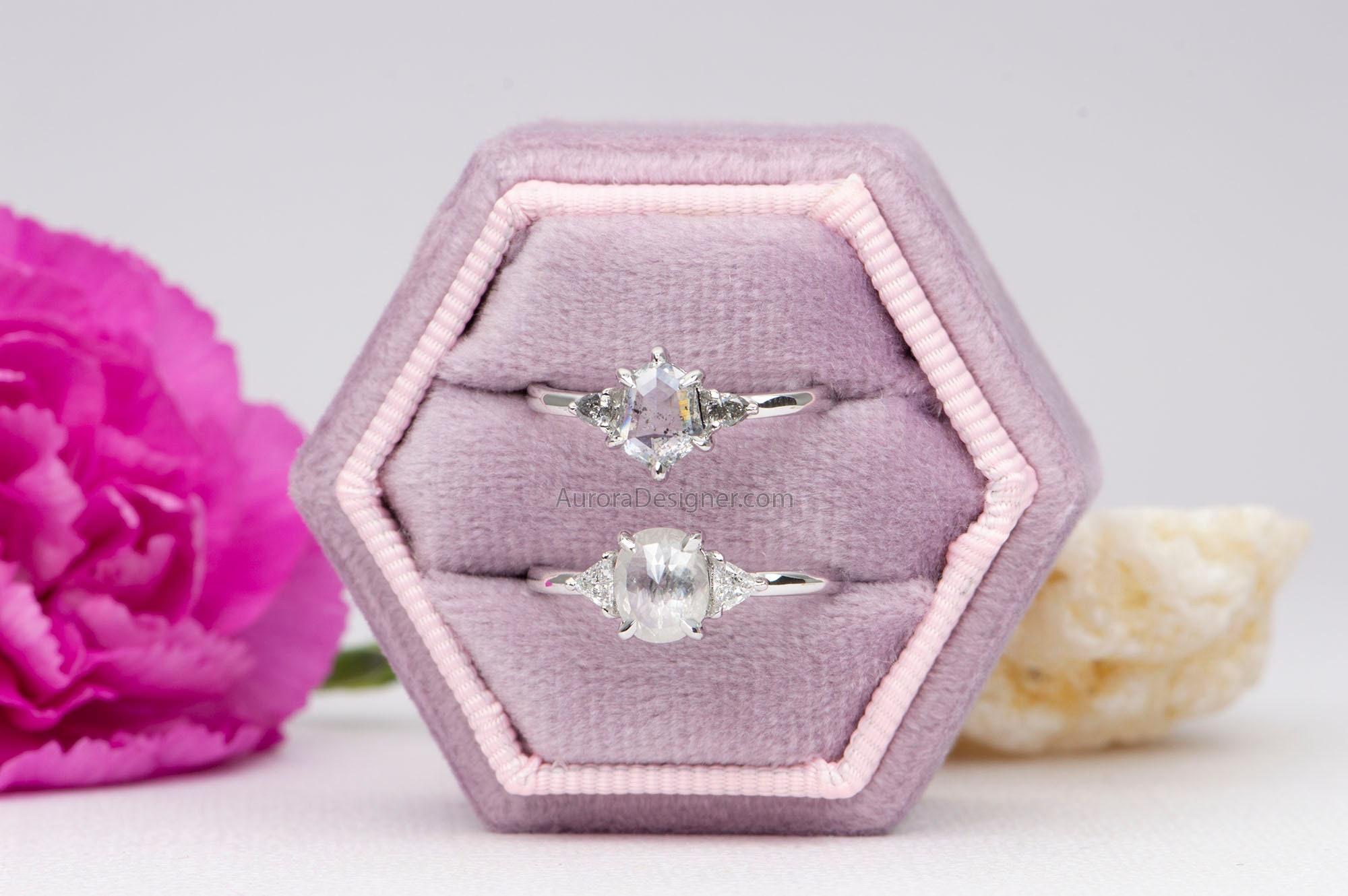 14 Karat Gold Verlobungsring mit 1,09 Karat klaren grauen Diamanten, Dreisteine an den Seiten für Damen oder Herren