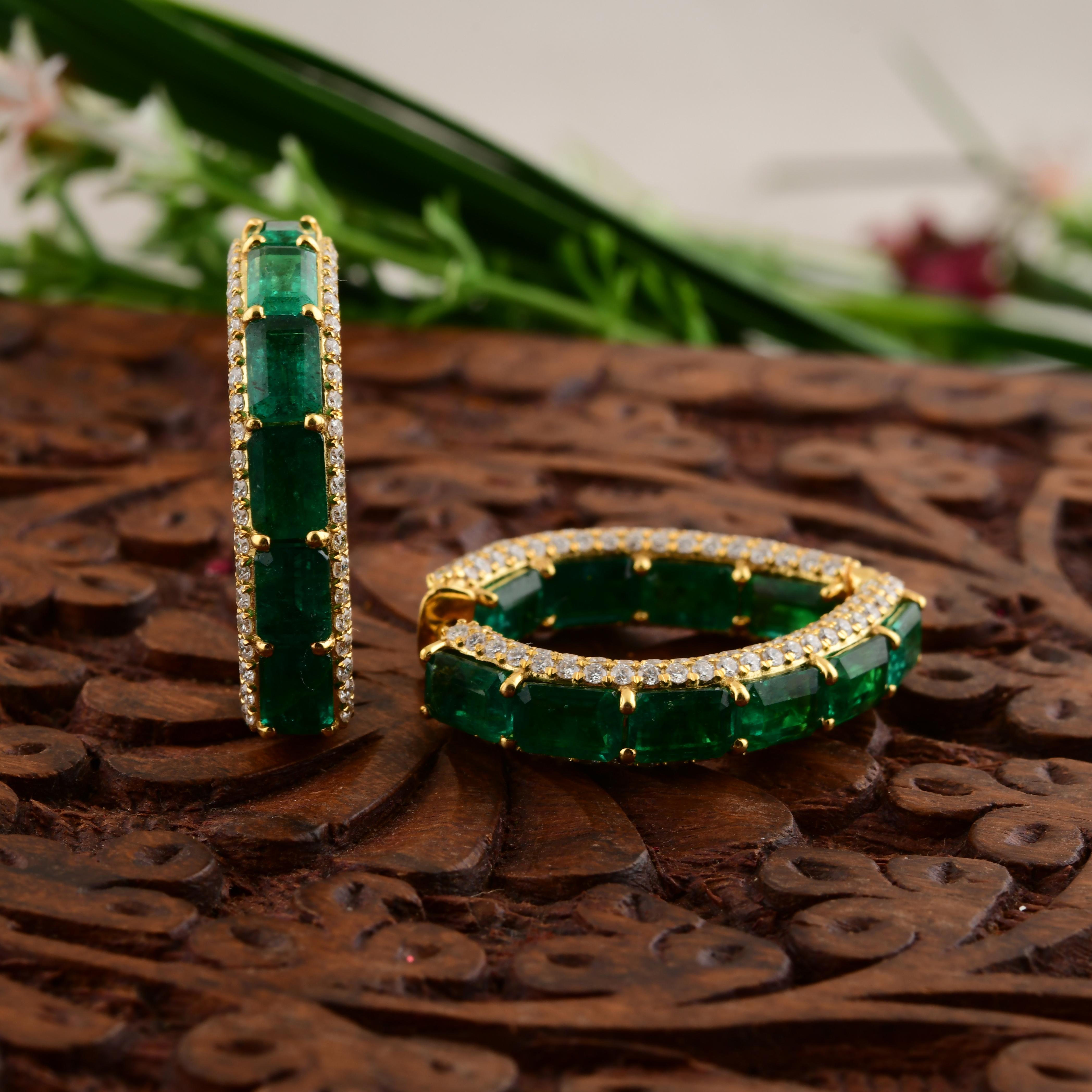 Women's 10.9ctw Zambian Emerald 3.06ctw Diamond Pear Shape Hoop Earrings 14k Yellow Gold For Sale