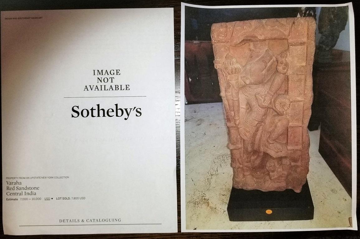 10th Century Varaha Red Sandstone Central, India For Sale 5