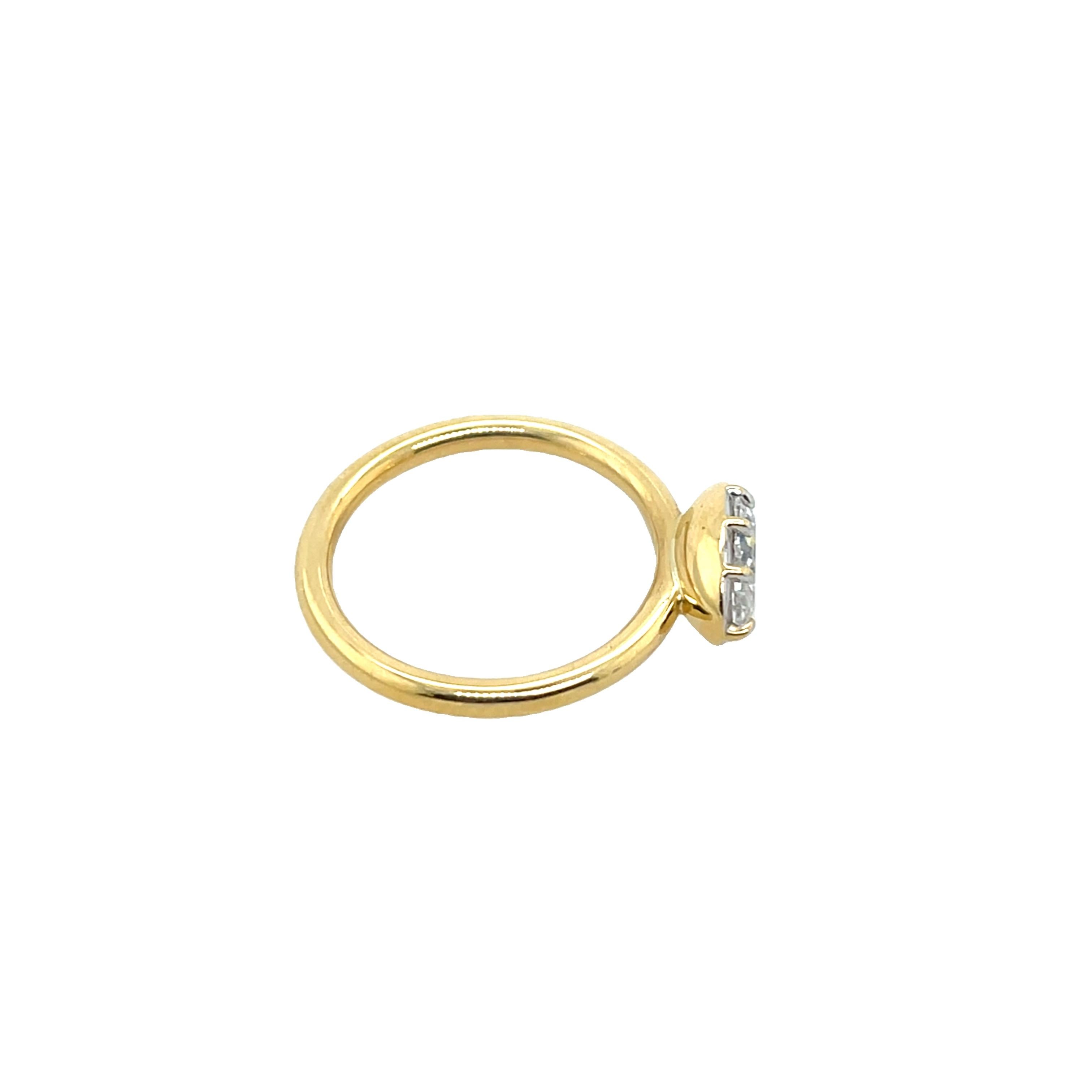 Taille ovale Bague en or jaune 18 carats sertie d'un diamant de forme ovale 1,0 carat F/SI1 en vente