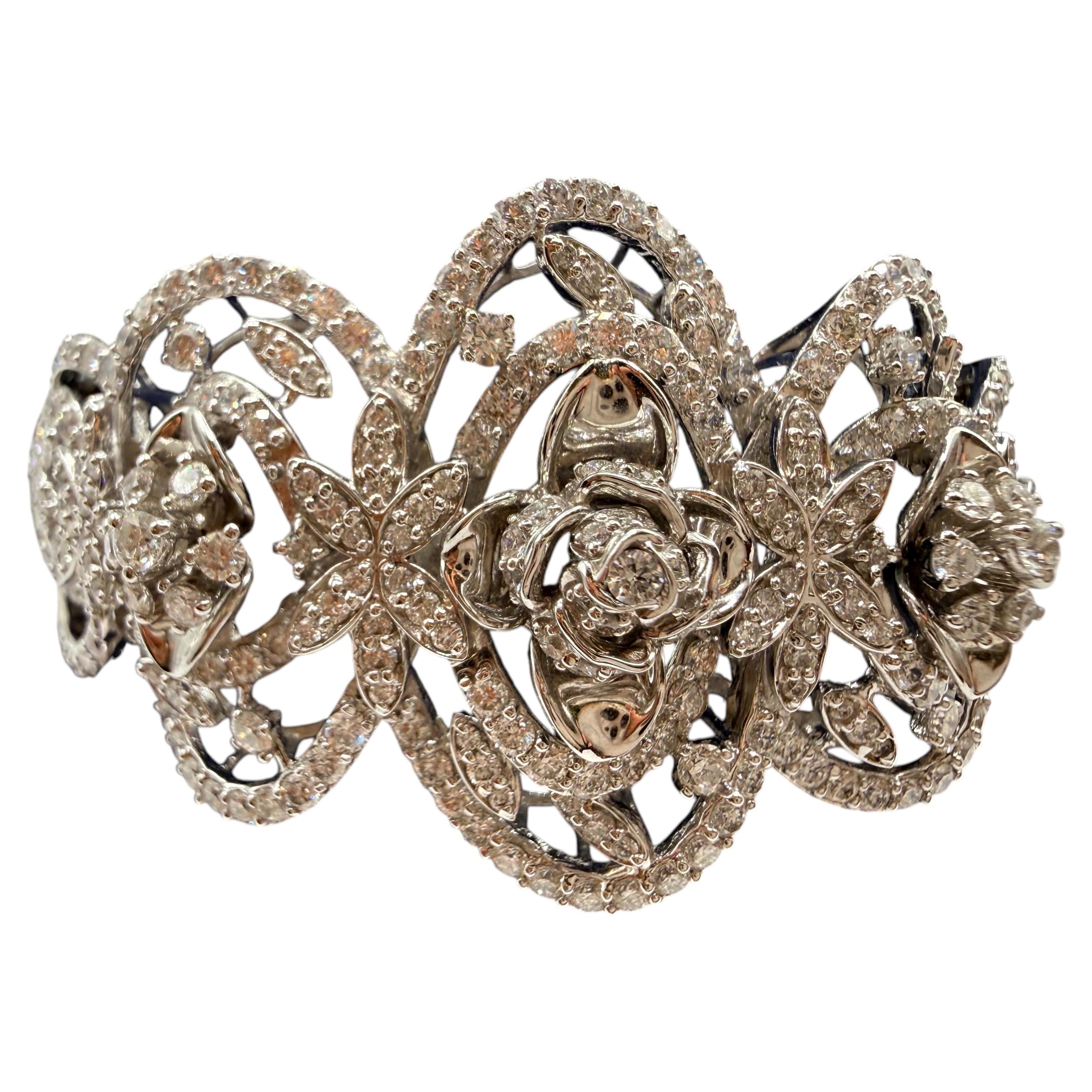 10ct Floral Diamond bangle bracelet 18KT white gold