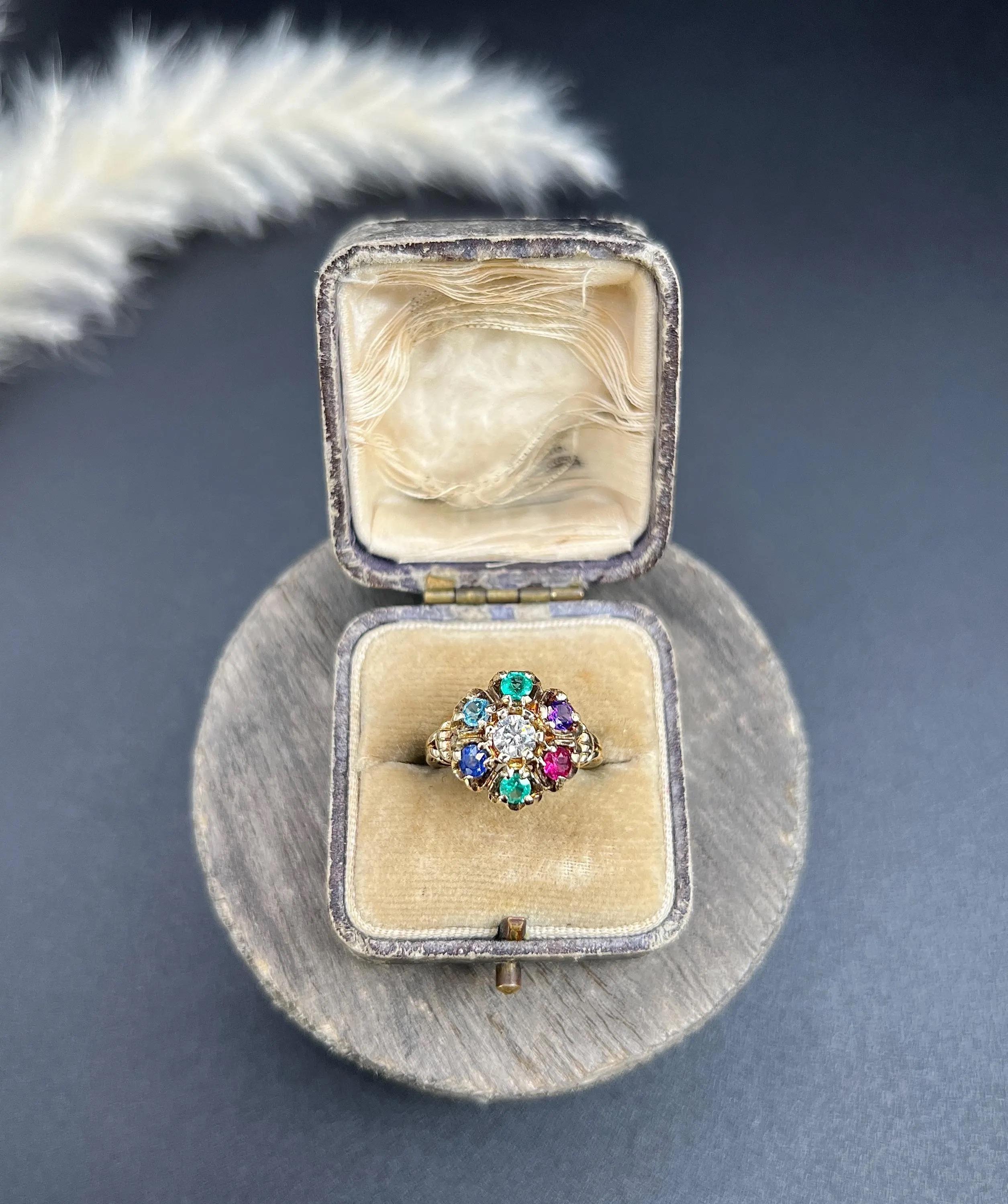 Bague en or 10ct diamant des années 1970 émeraude, améthyste, rubis, saphir et topaze en vente 5