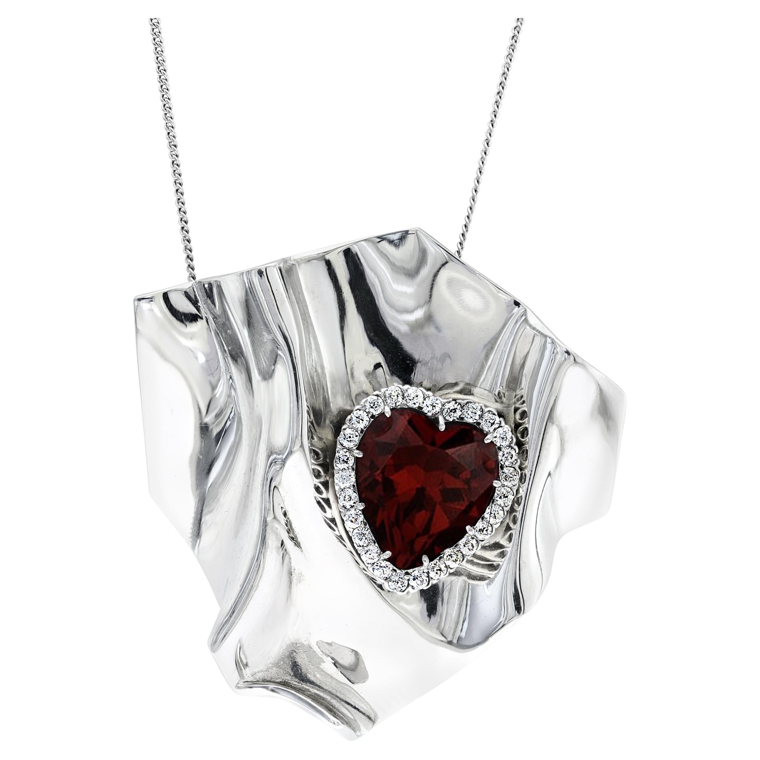 10ct Heart Shape Garnet & 1.5ct Diamond Pendant /Pin 14kt White Gold 35gm For Sale