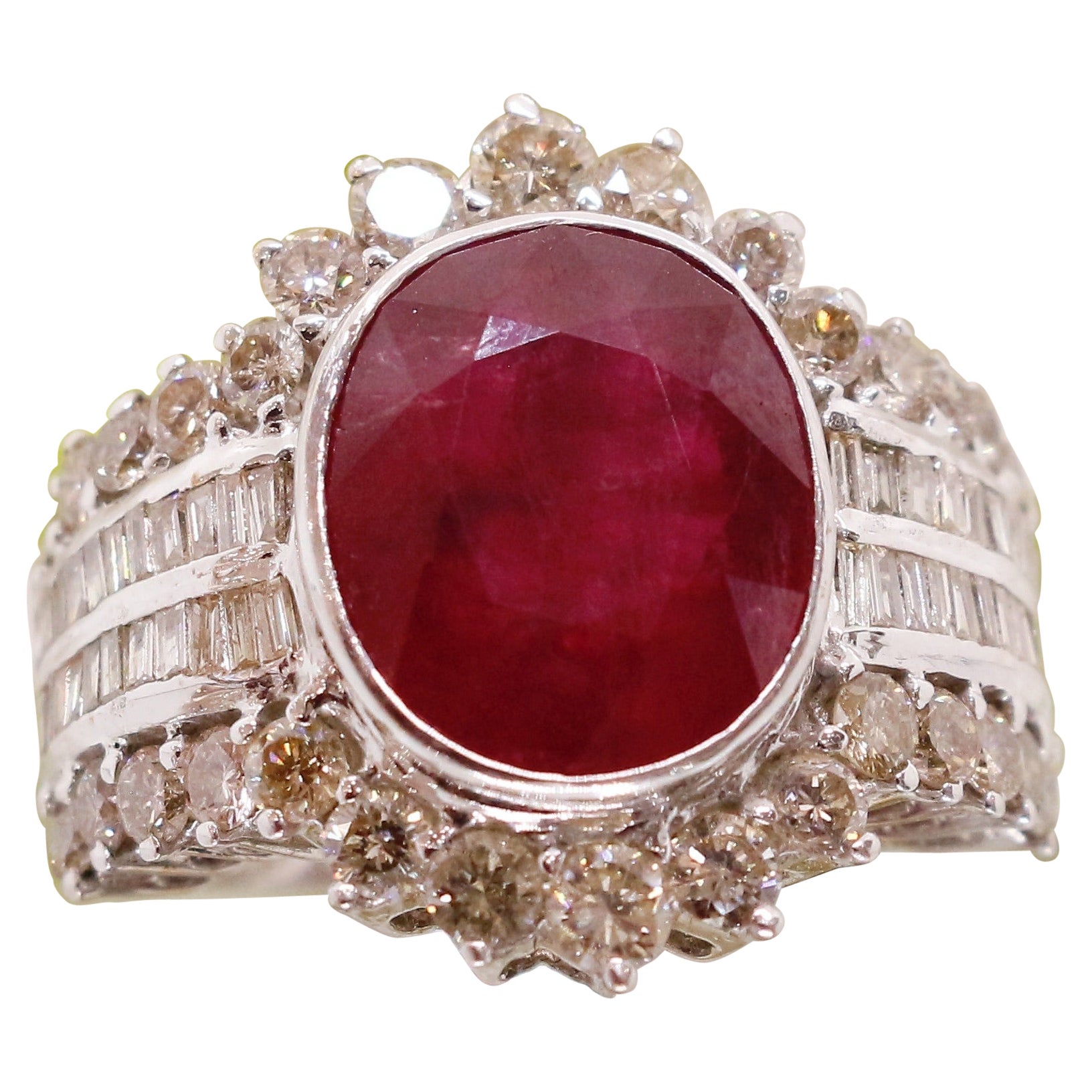 10ct Oval Queen Ruby 
Brilliant Cut Diamond Engagement Ring, 18k White Gold St For Sale