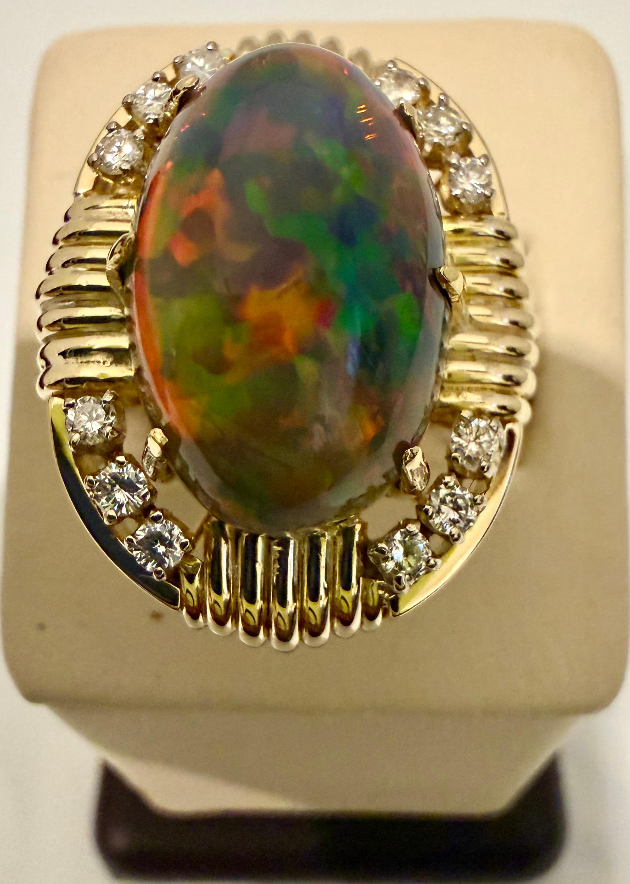 Anillo de cóctel de ópalo australiano negro de forma ovalada de 10 quilates, oro amarillo de 14 quilates, TALLA 6.5 en venta 11