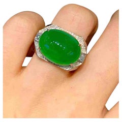10CT Oval-Shaped Emerald Cocktail Ring with 0.40CT Diamonds