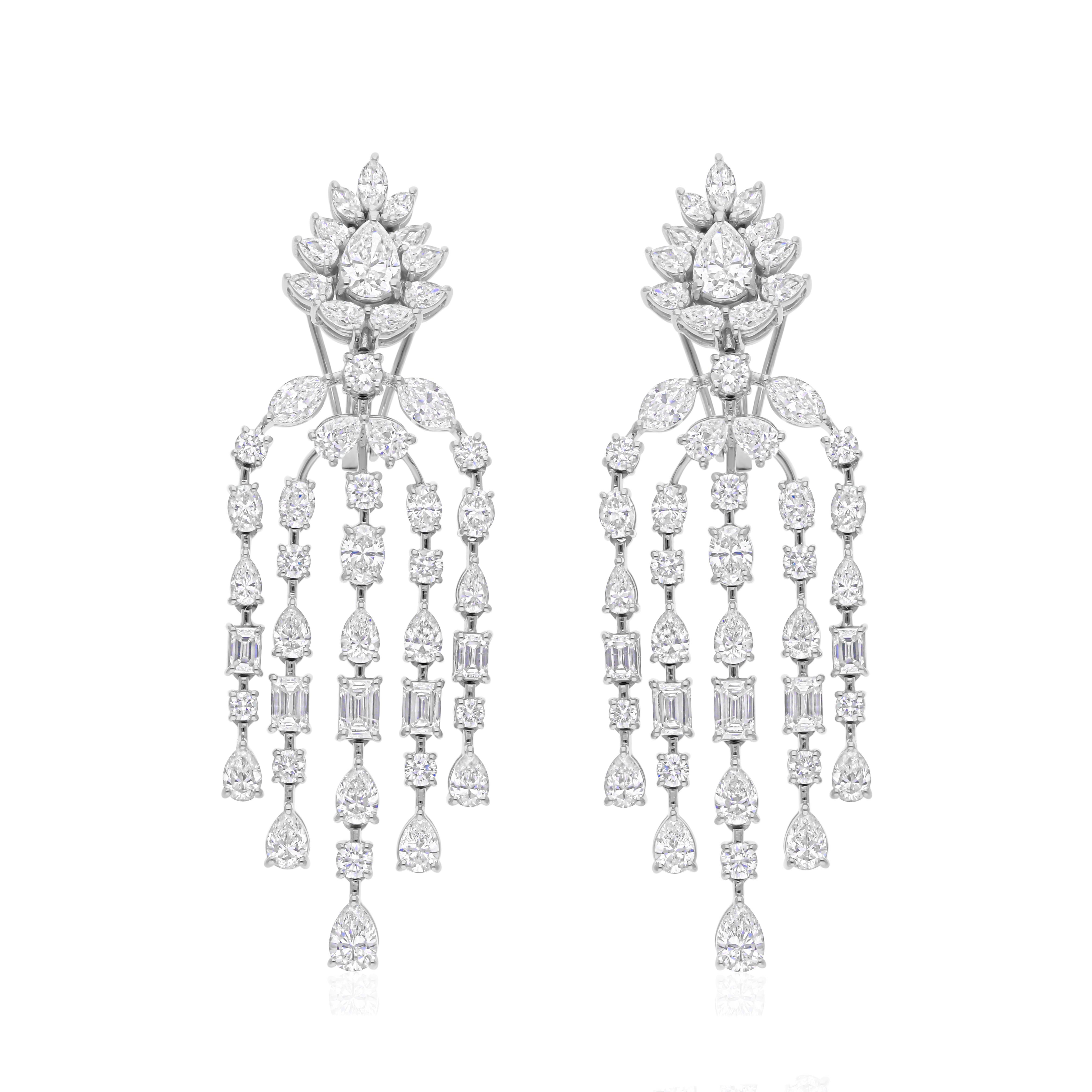 Pendientes colgantes de oro de 18 quilates con cascada de diamantes SI/H de 10 ct Moderno en venta