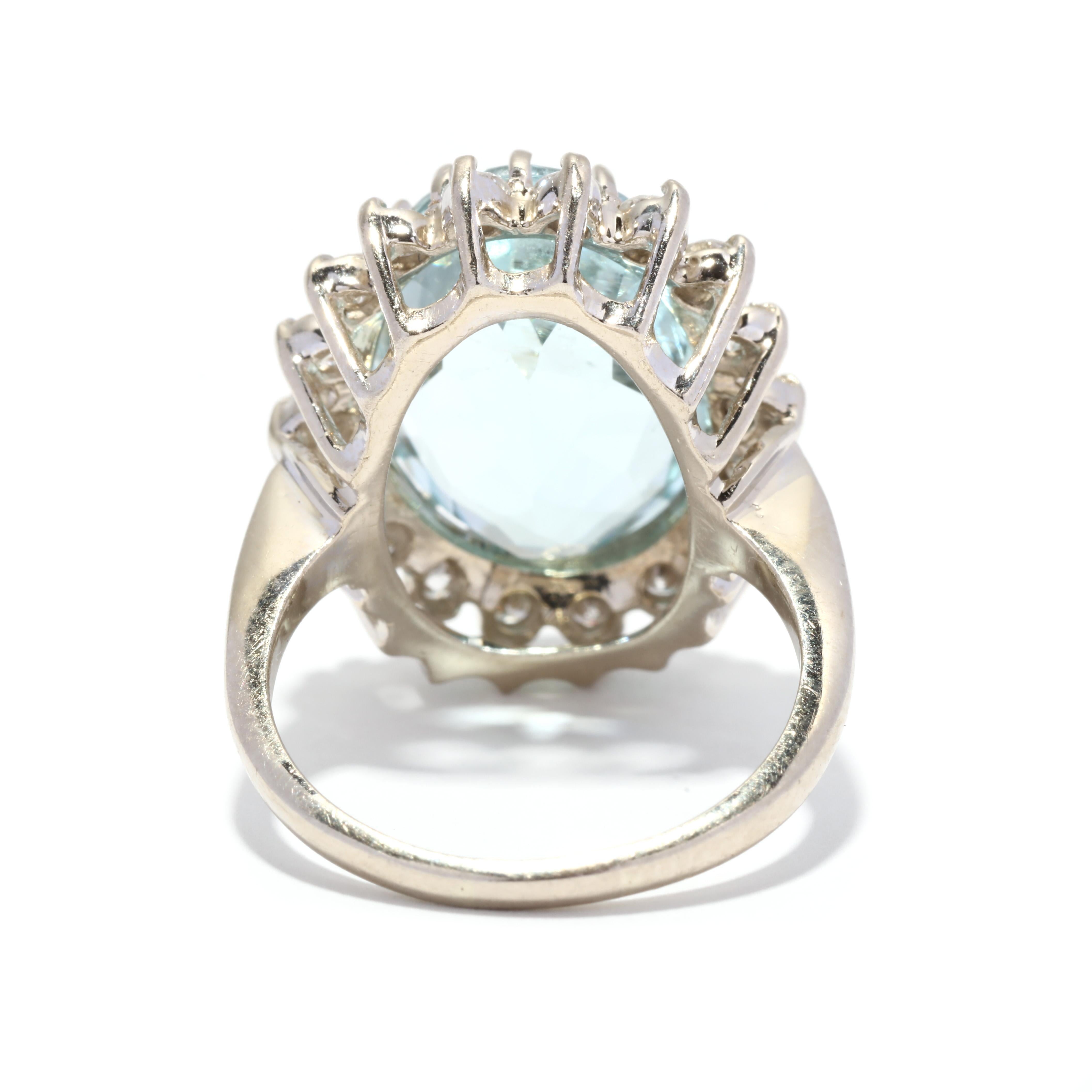Taille ovale Bague aigue-marine ovale 10 carats et diamants, or blanc 14 carats, taille 7,75 en vente