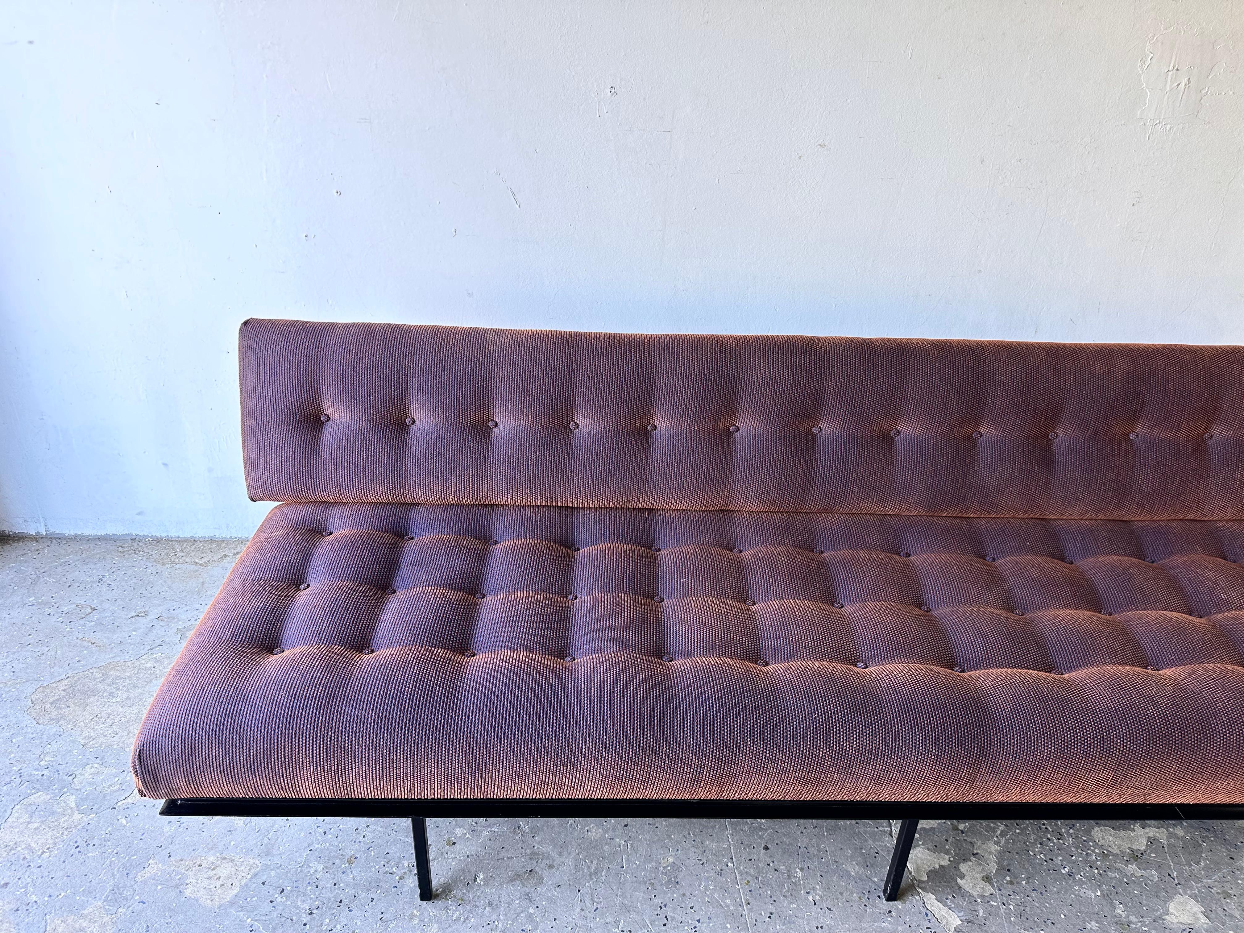 10ft Vintage Mid-Century Sofa/End Table Combination Designed by Florence Knoll In Good Condition For Sale In Las Vegas, NV