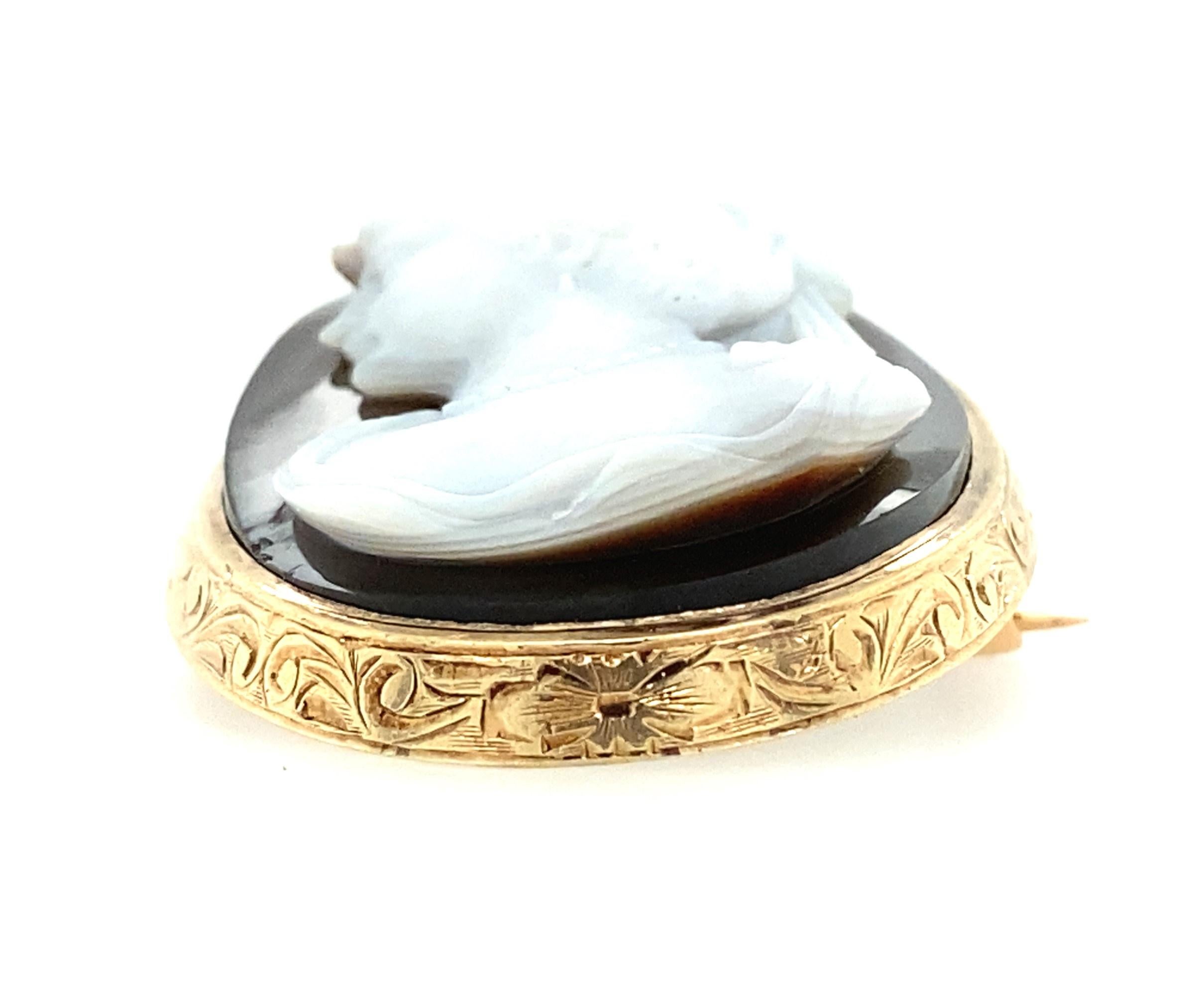 10K Antique Edwardian Yellow Gold Cameo Brooch Pendant Circa 1910 In Good Condition For Sale In Towson, MD