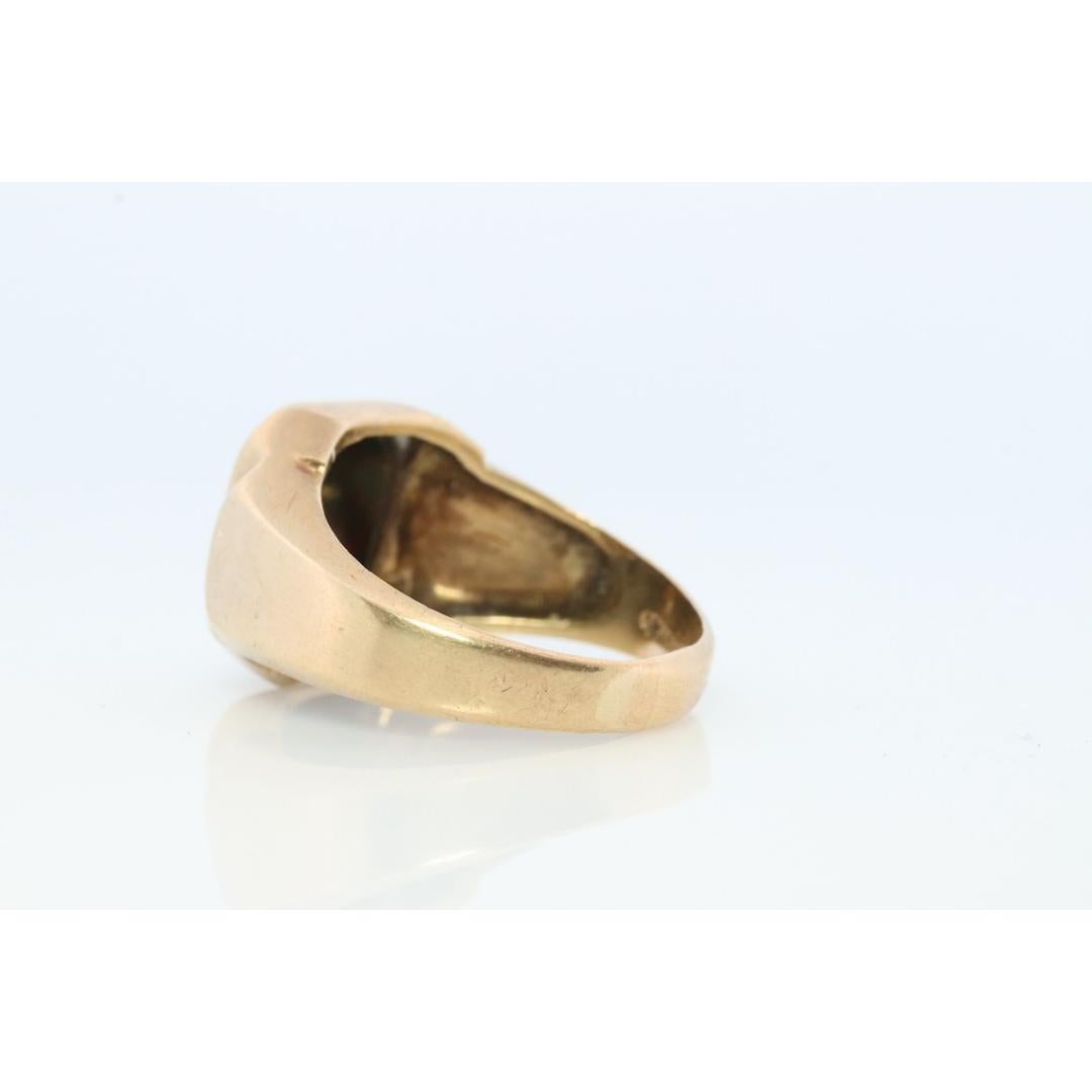 Men's 10k Bloodstone ring. Black and Red Blood stone Mens yellow gold signet ring. For Sale