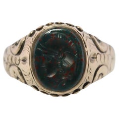 10k Blutstein-Ring. Siegelring aus Gelbgold mit schwarzem und rotem Blutstein. Warrior