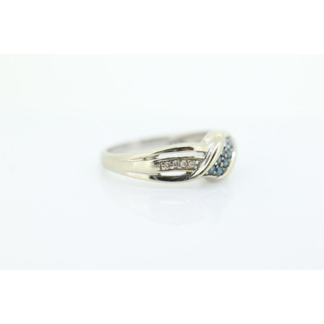 10k Blue Diamond Pave Encrusted Band. BLUE diamond pave band ring. Sz7.25 For Sale 2