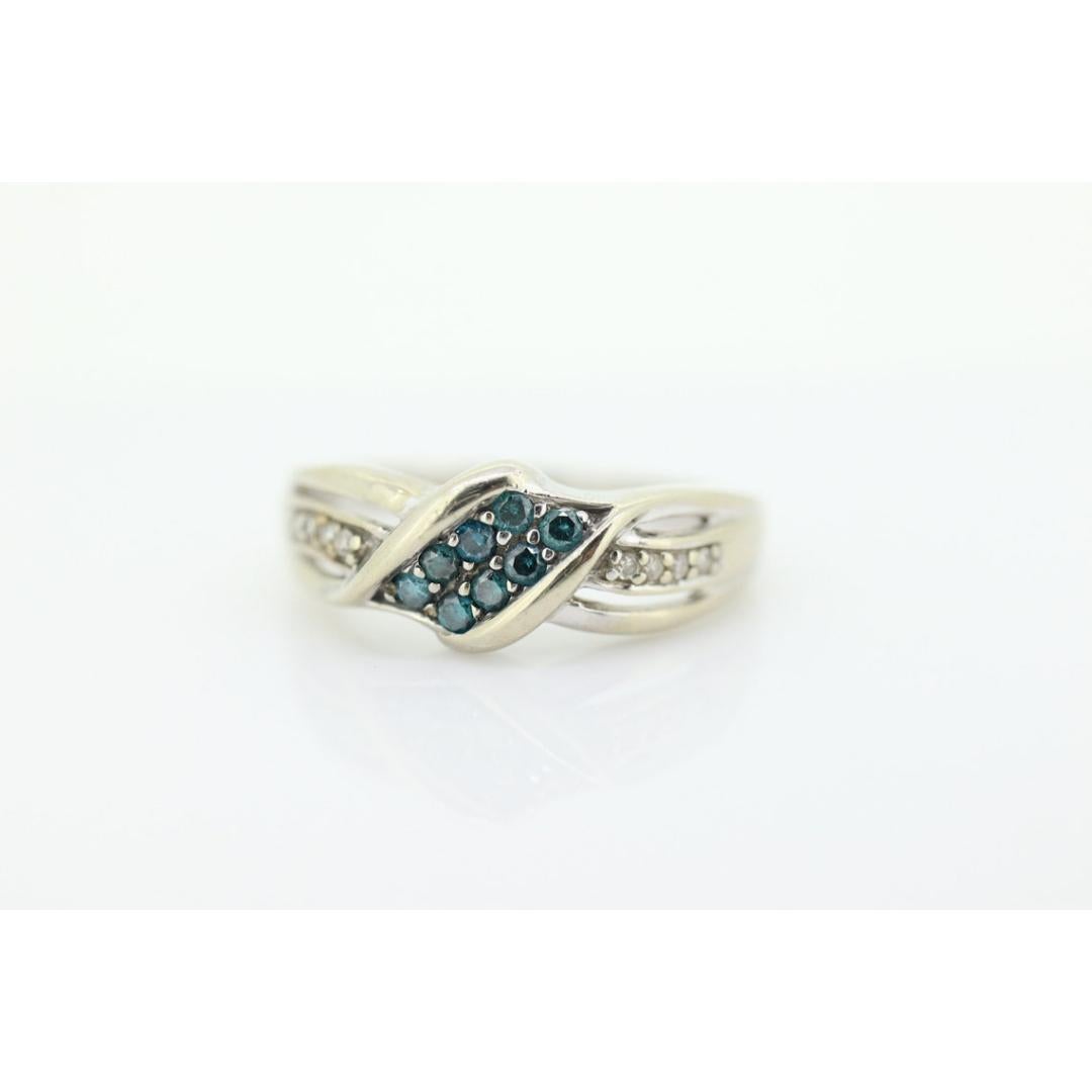 10k Blue Diamond Pave Encrusted Band. BLUE diamond pave band ring. Sz7.25 For Sale 3