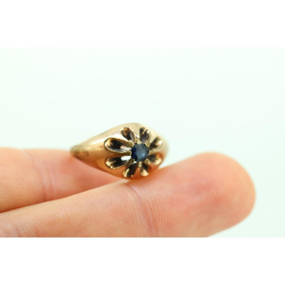 10k Blue Sapphire solitaire belcher setting ring. 10k Victorian Belcher set claw In Good Condition For Sale In Port Charlotte, FL