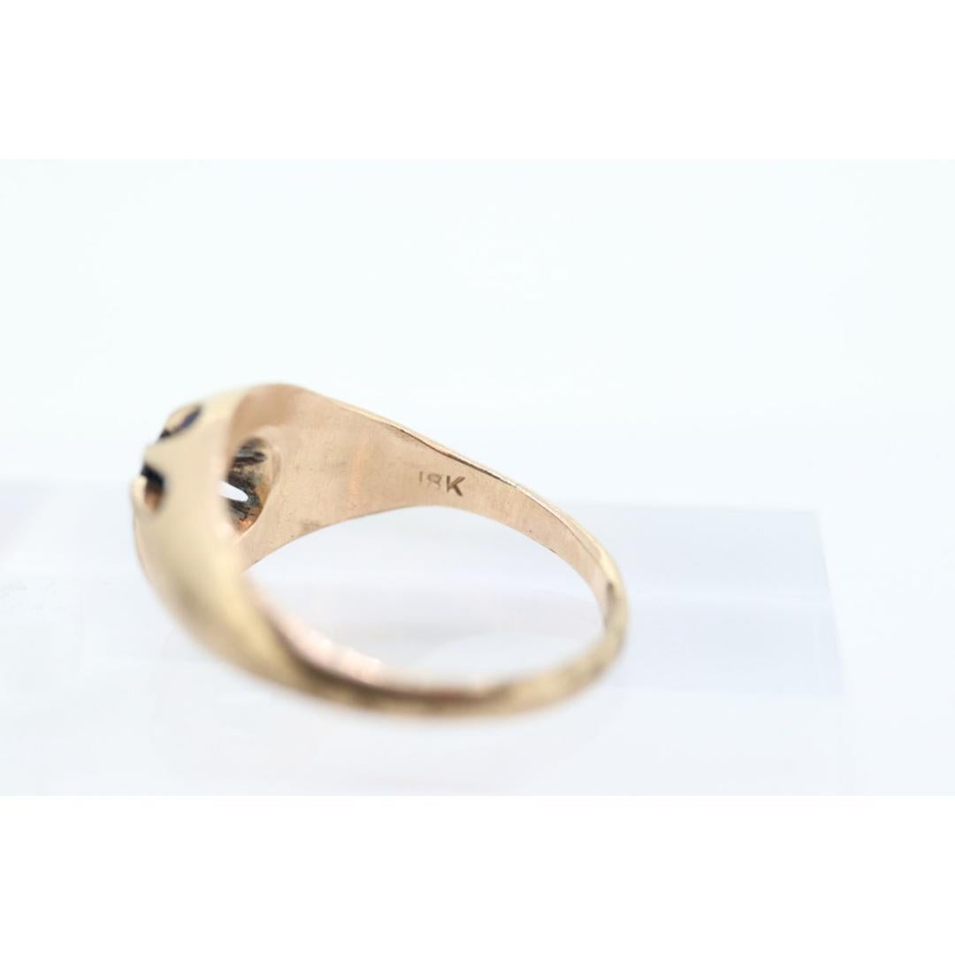 10k Blue Sapphire solitaire belcher setting ring. 10k Victorian Belcher set claw For Sale 2