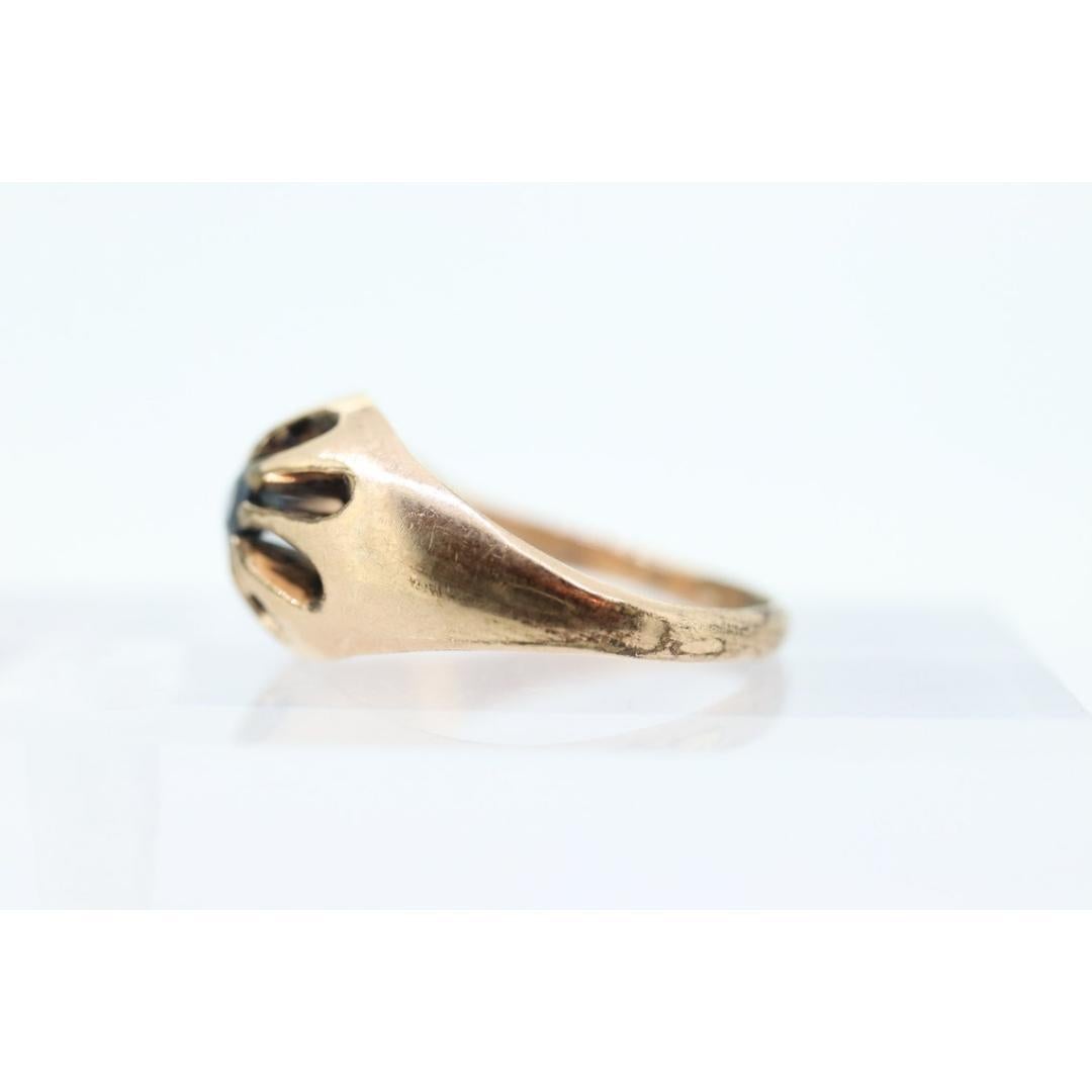 10k Blue Sapphire solitaire belcher setting ring. 10k Victorian Belcher set claw For Sale 3