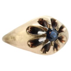 10k Blue Sapphire solitaire belcher setting ring. 10k Victorian Belcher set claw