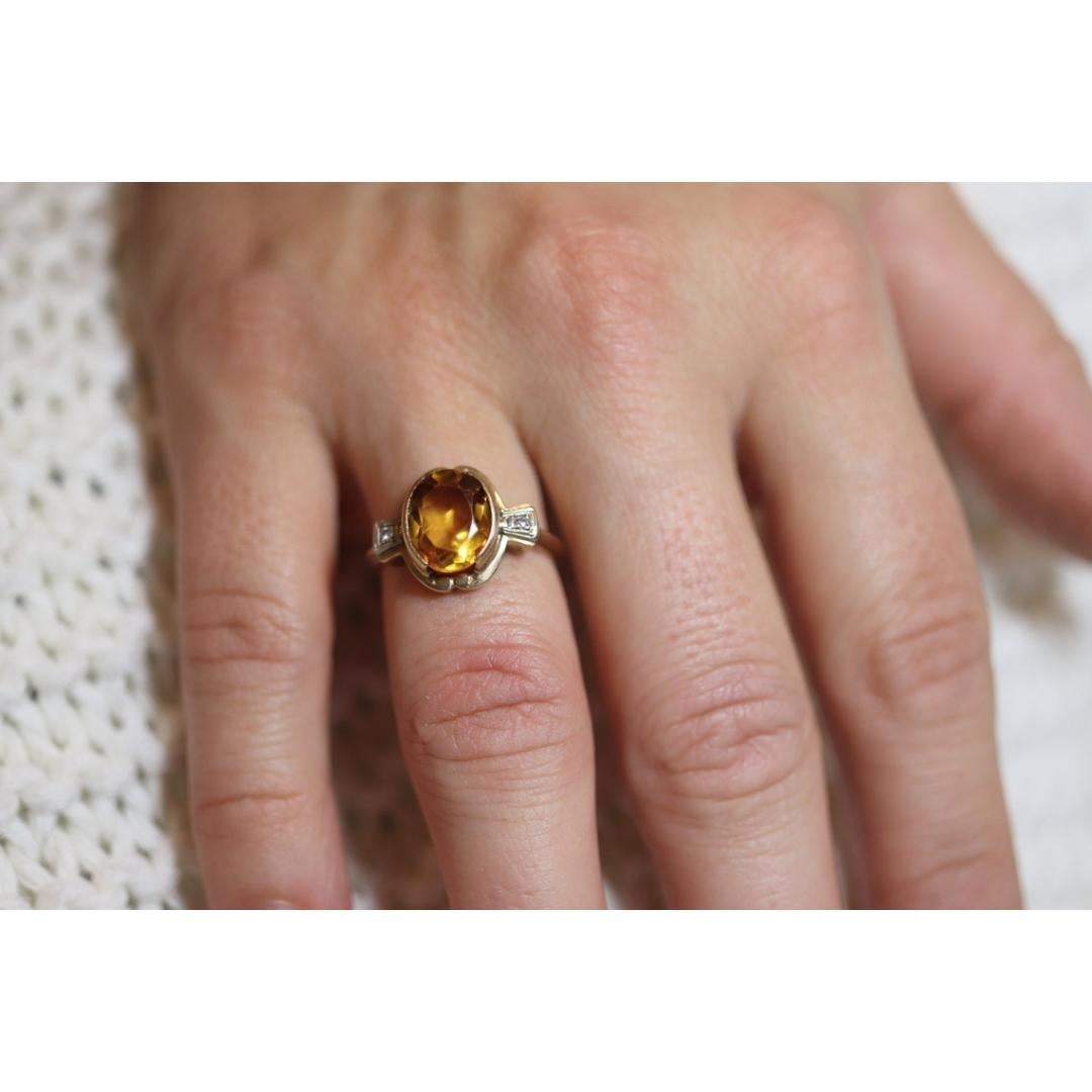 Bague 10k Citrine Large solitaire avec Diamants. Citrine Bow Solitaire statement en vente 2