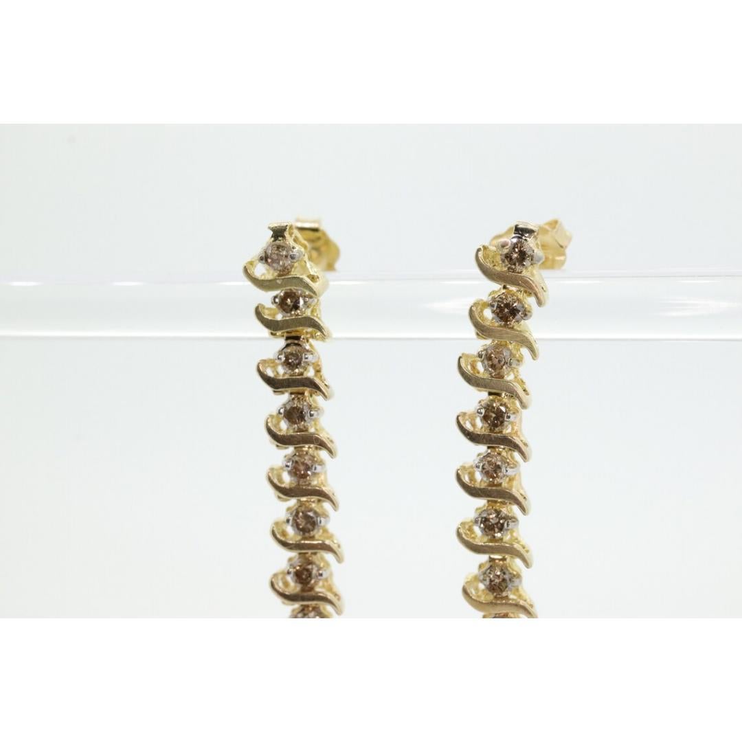 Boucles d'oreilles 10k diamant 3/4ctw. Boucles d'oreilles pendantes tennis à maillons en S avec diamants en champagne en vente 5