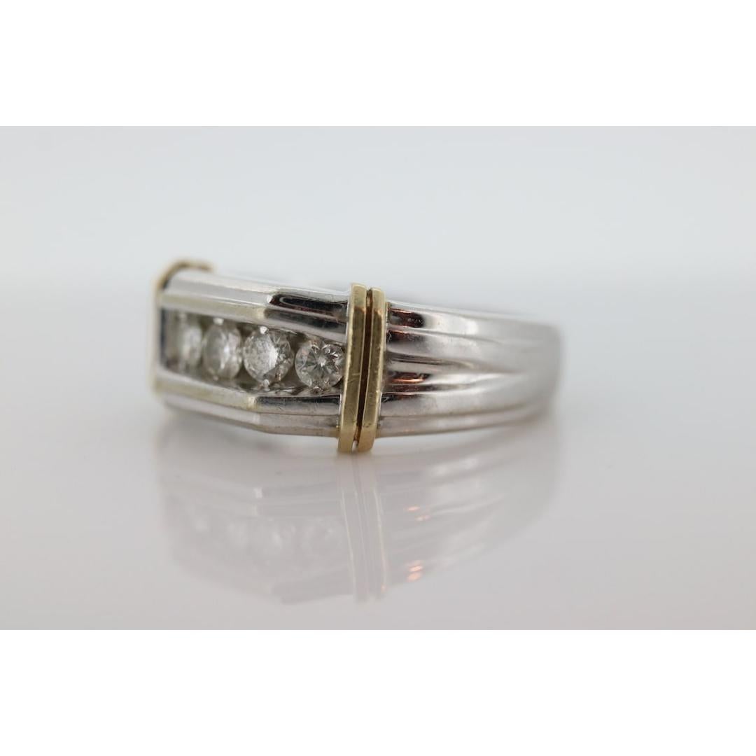 10k Diamant-Ring mit Kanalfassung. Ring aus Weiß- und Gelbgold mit 5 Diamanten. Herrenring. im Zustand „Gut“ in Port Charlotte, FL