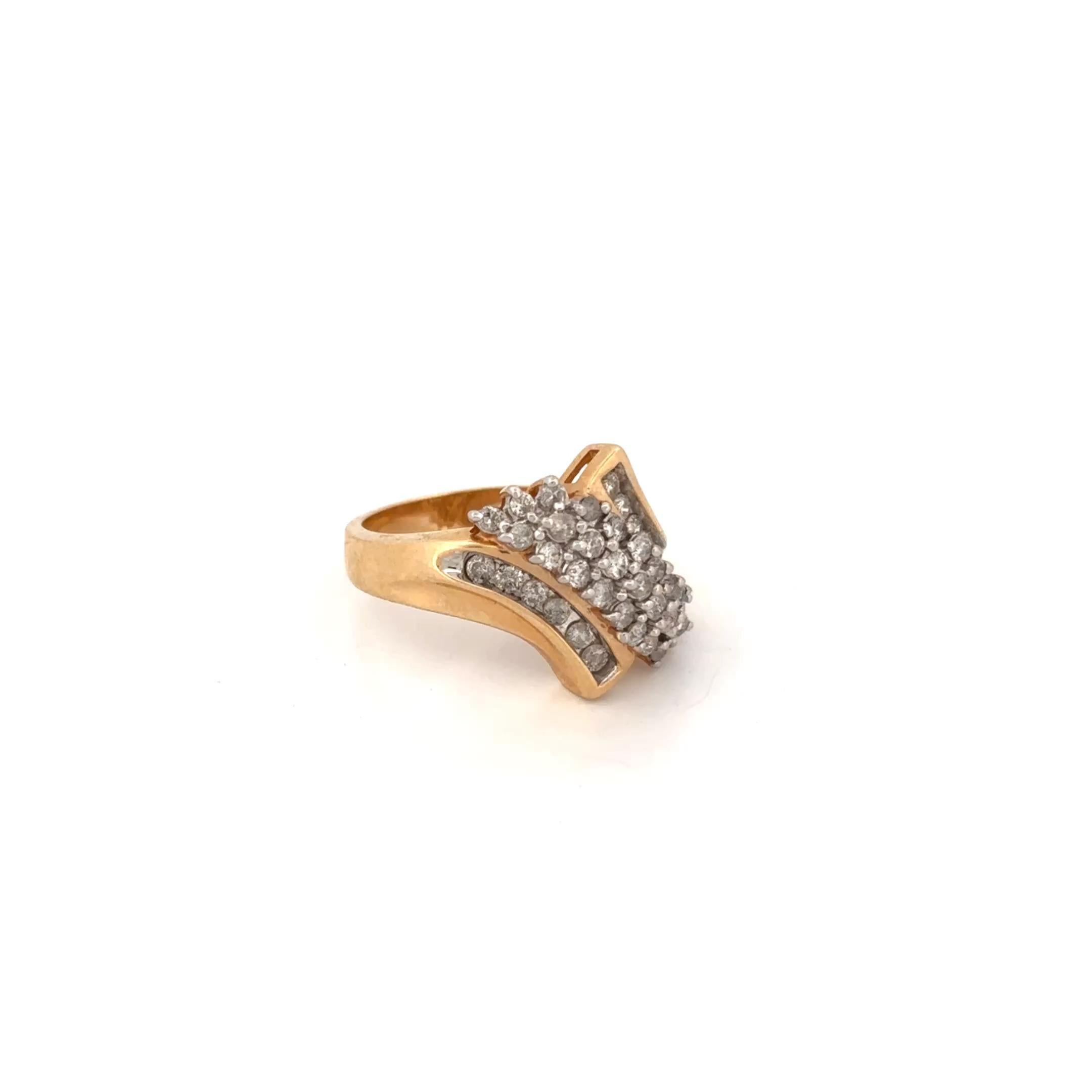 10k Diamond Ring - image 11