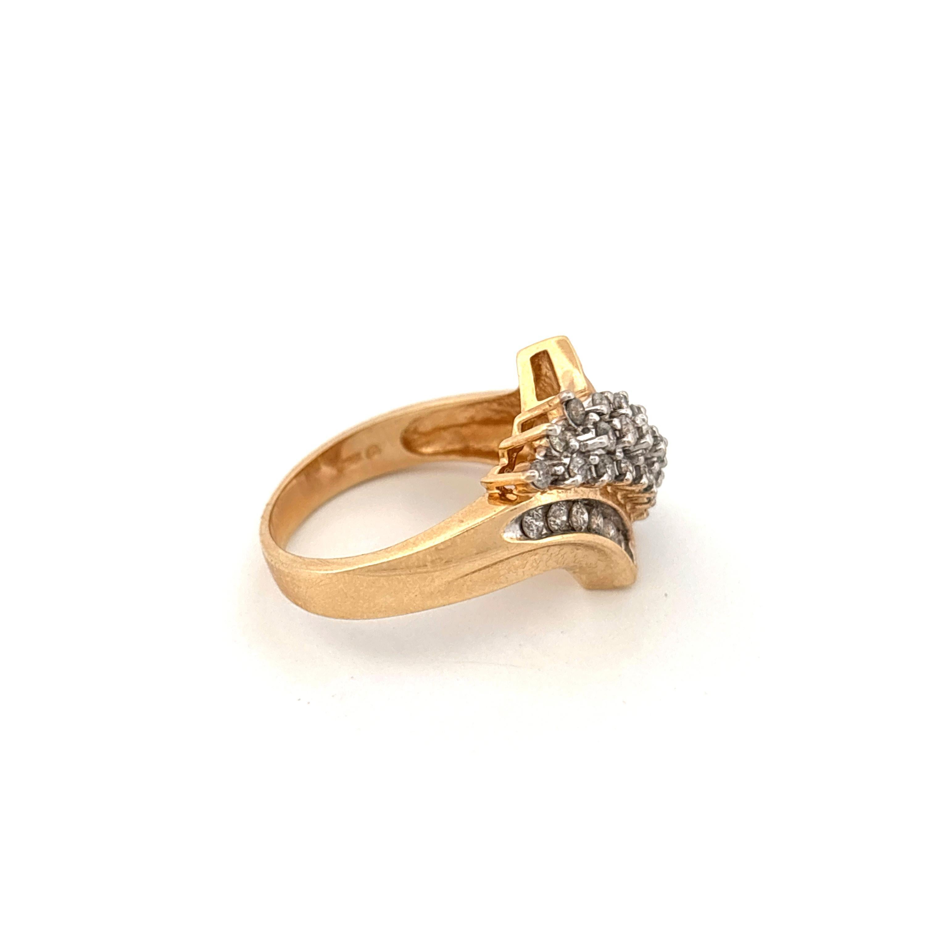 10k Diamond Ring - image 8