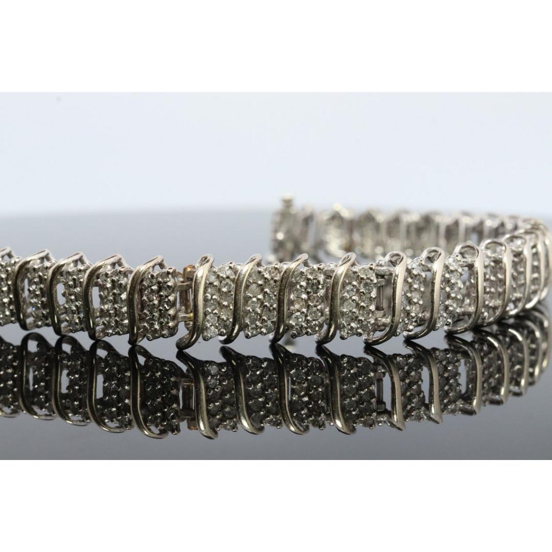 10k Diamant-Tennisarmband. 10k S-link rundes Diamant-Cluster-Tennisarmband. Damen im Angebot
