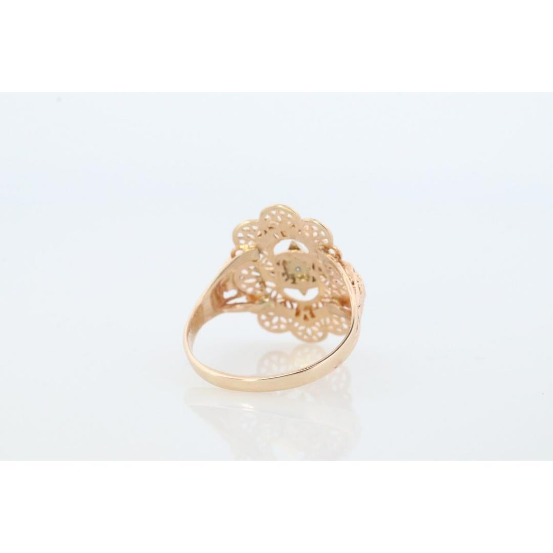 10k Filigree diamond ornate shield ring. 10k Art Deco diamond ring. sz5.75 In Good Condition For Sale In Port Charlotte, FL