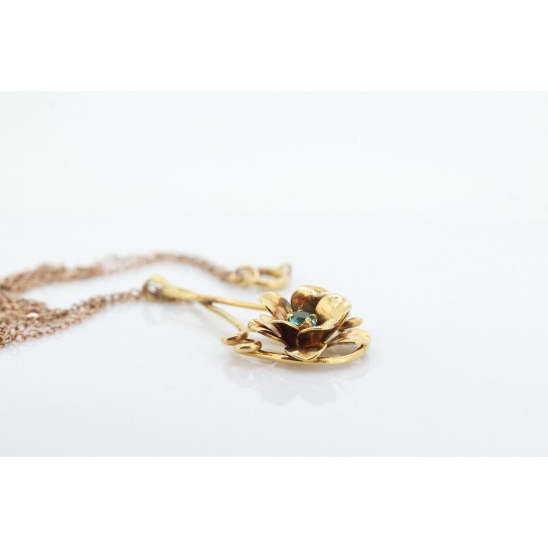 Women's 10k Flower Topaz Lavaliere. 10k Gold Rose Flower Topaz Pendant. Blue topaz For Sale