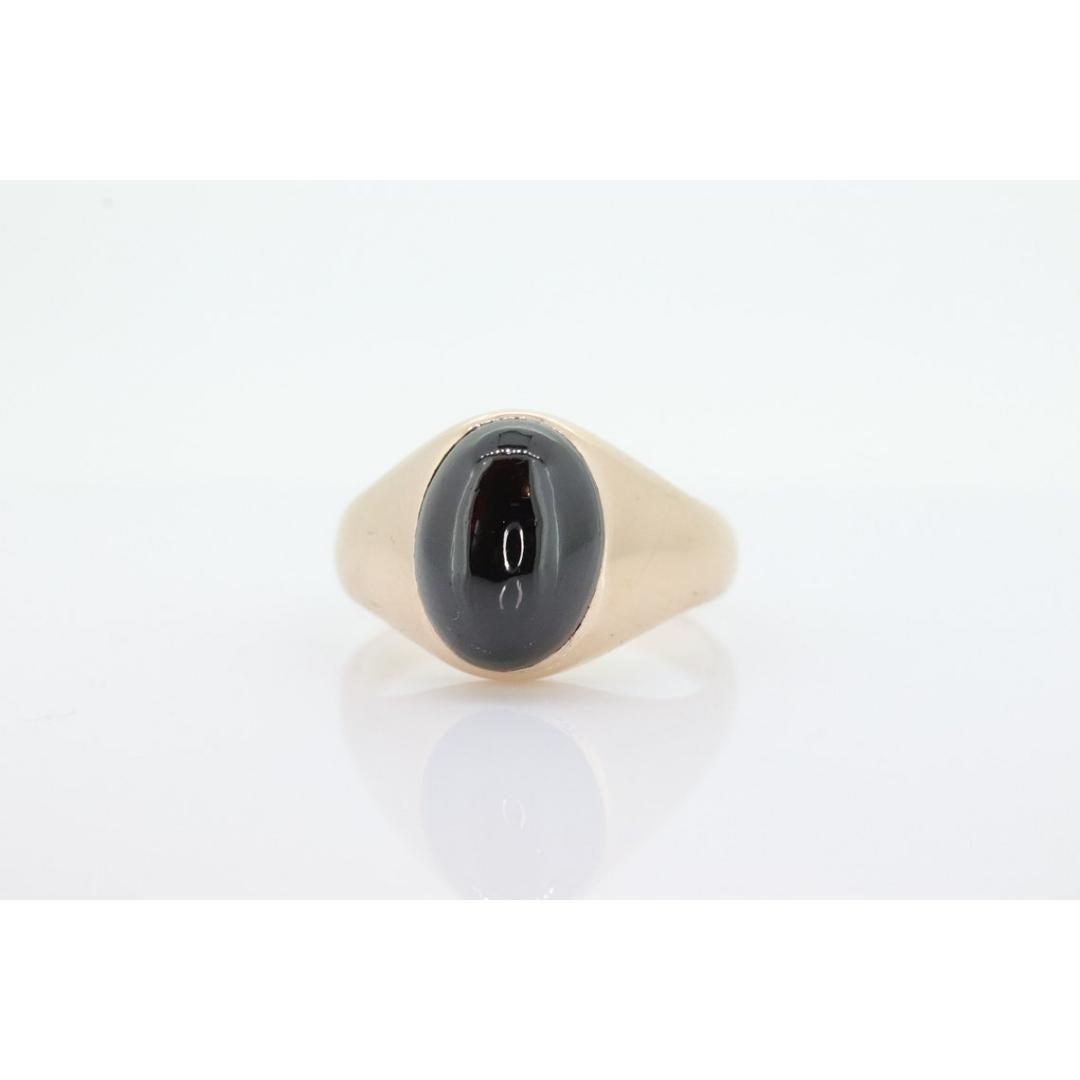 10k Garnet ring. 10k Yellow Gold Black RED Rhodolite Garnet Cabochon Bezel set For Sale 4