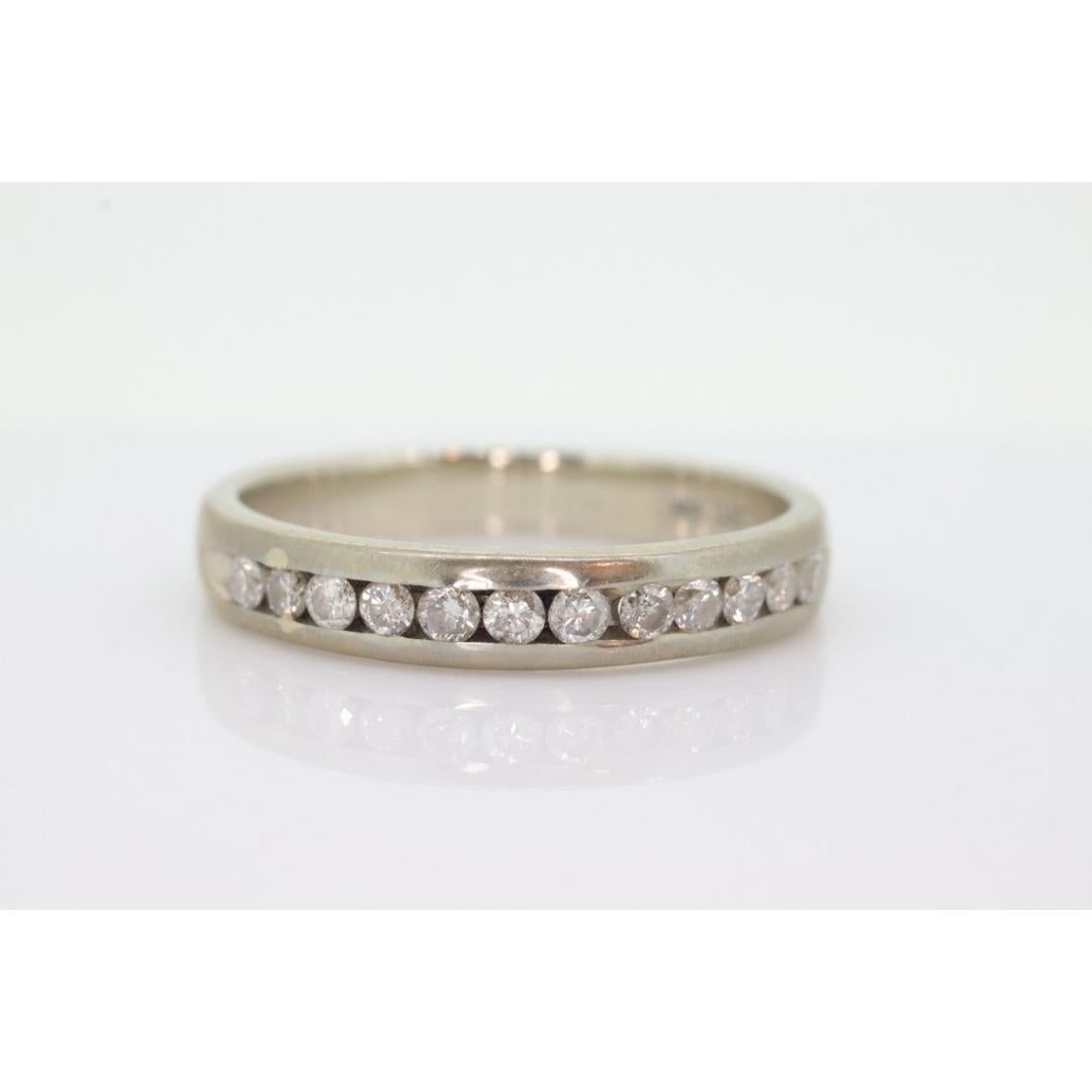 10k Genuine Diamond Band. Mens or Womens 10k Comfort Fit Band with channel set In Good Condition For Sale In Port Charlotte, FL