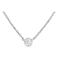 Collar Colgante Solitario de Diamantes de Oro de 10 Quilates de 1/10 Quilates con Cadena Ajustable