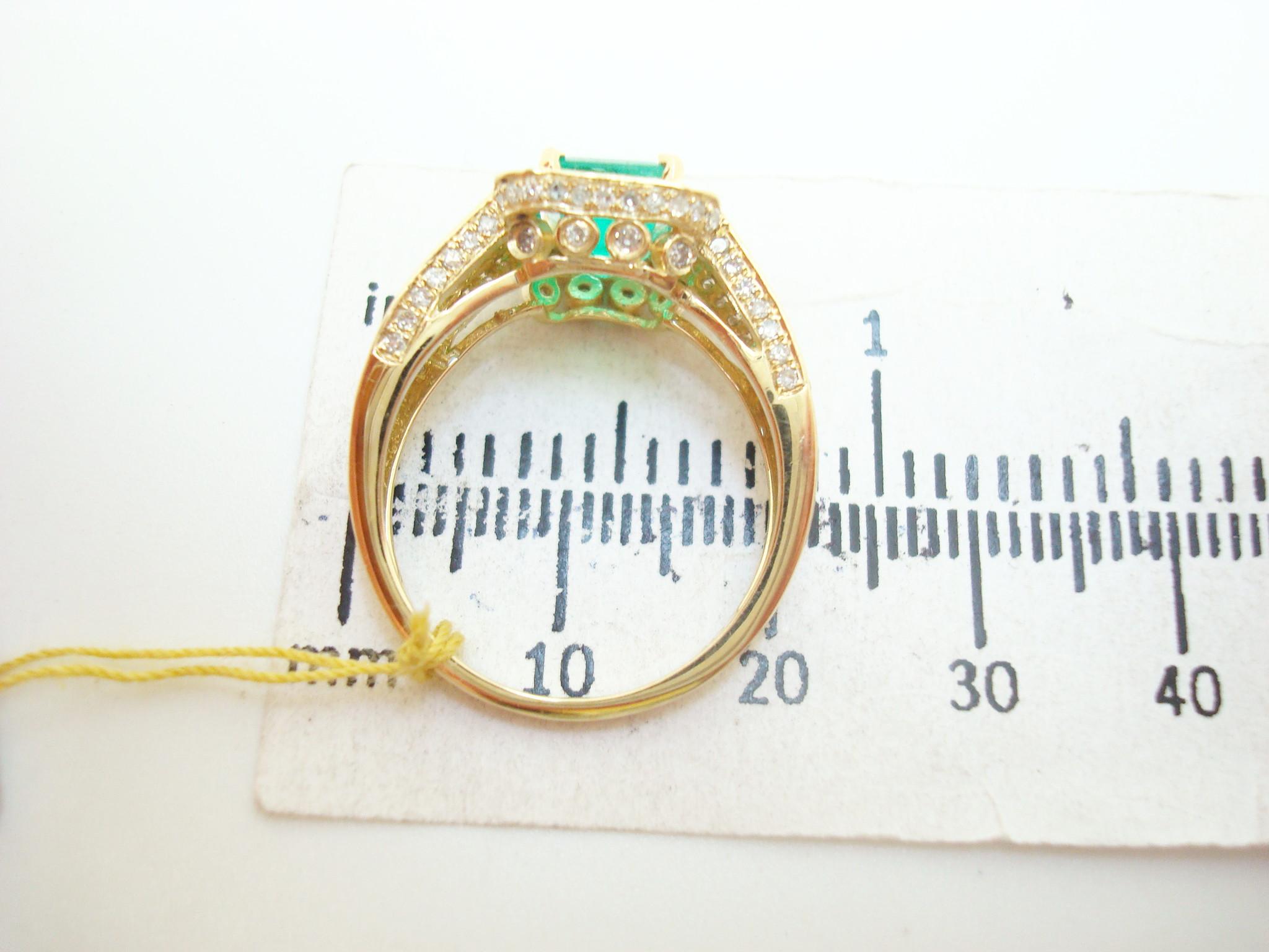 10k Gold 1.62ct Genuine Natural Emerald Ring with 1/4ct Diamonds '#J2604' For Sale 4