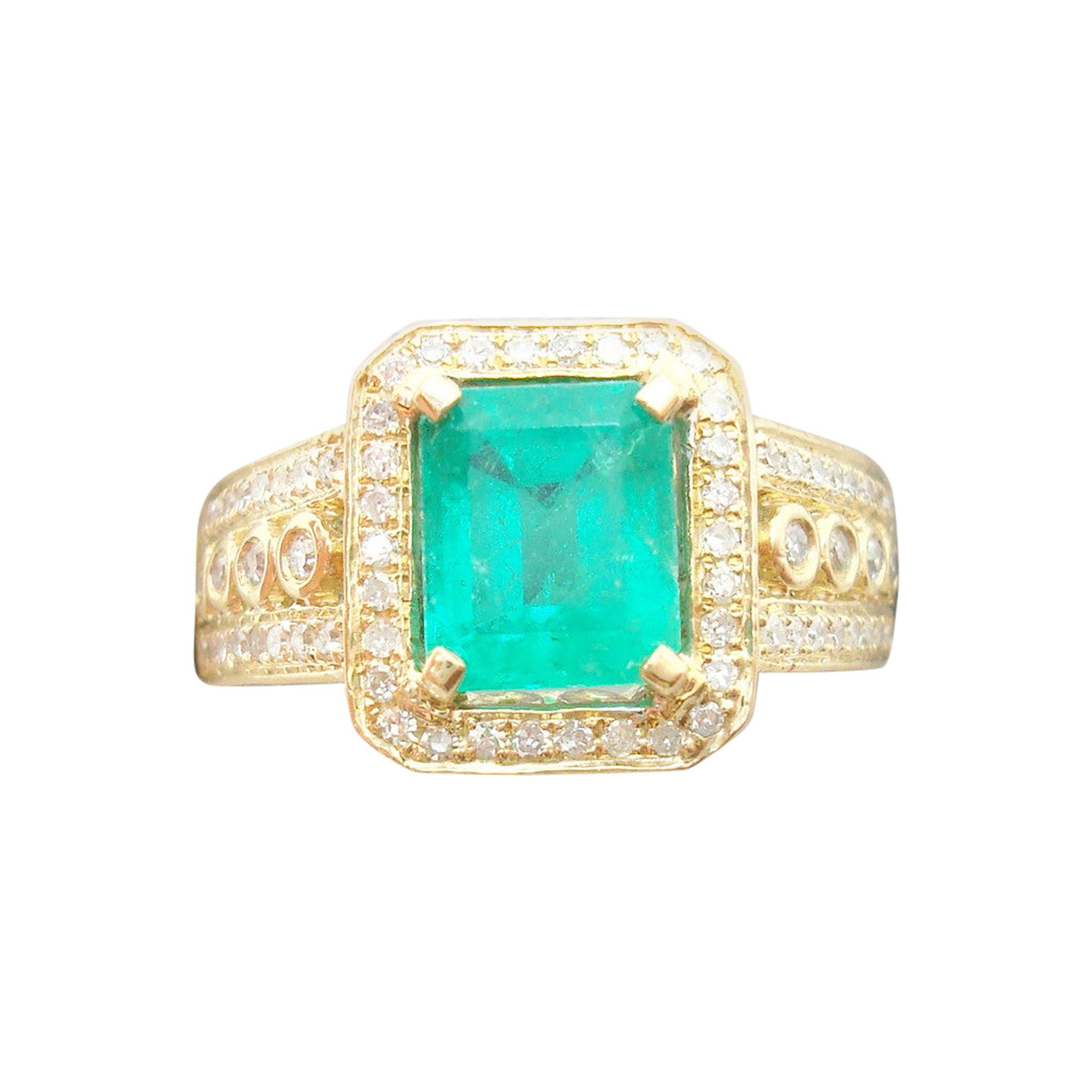 10k Gold 1.62ct Genuine Natural Emerald Ring with 1/4ct Diamonds '#J2604' For Sale