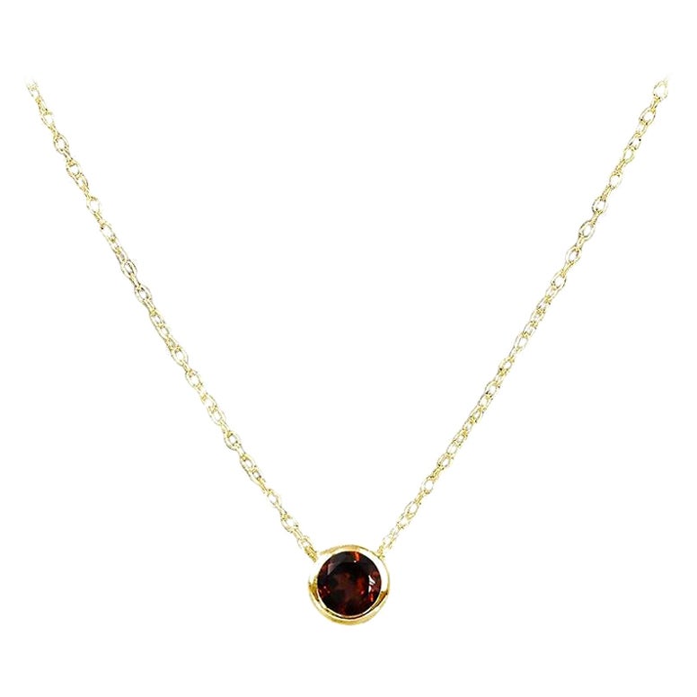 Collier de pierres précieuses solitaires de 5 mm en or 10 carats, options de pierres précieuses en vente