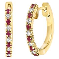 Orecchini a cerchio con diamanti e rubini rossi alternati in oro 10K per donna