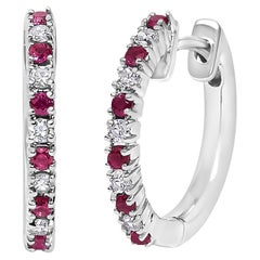 Orecchini a cerchio con diamanti e rubini rossi alternati in oro 10K per donna
