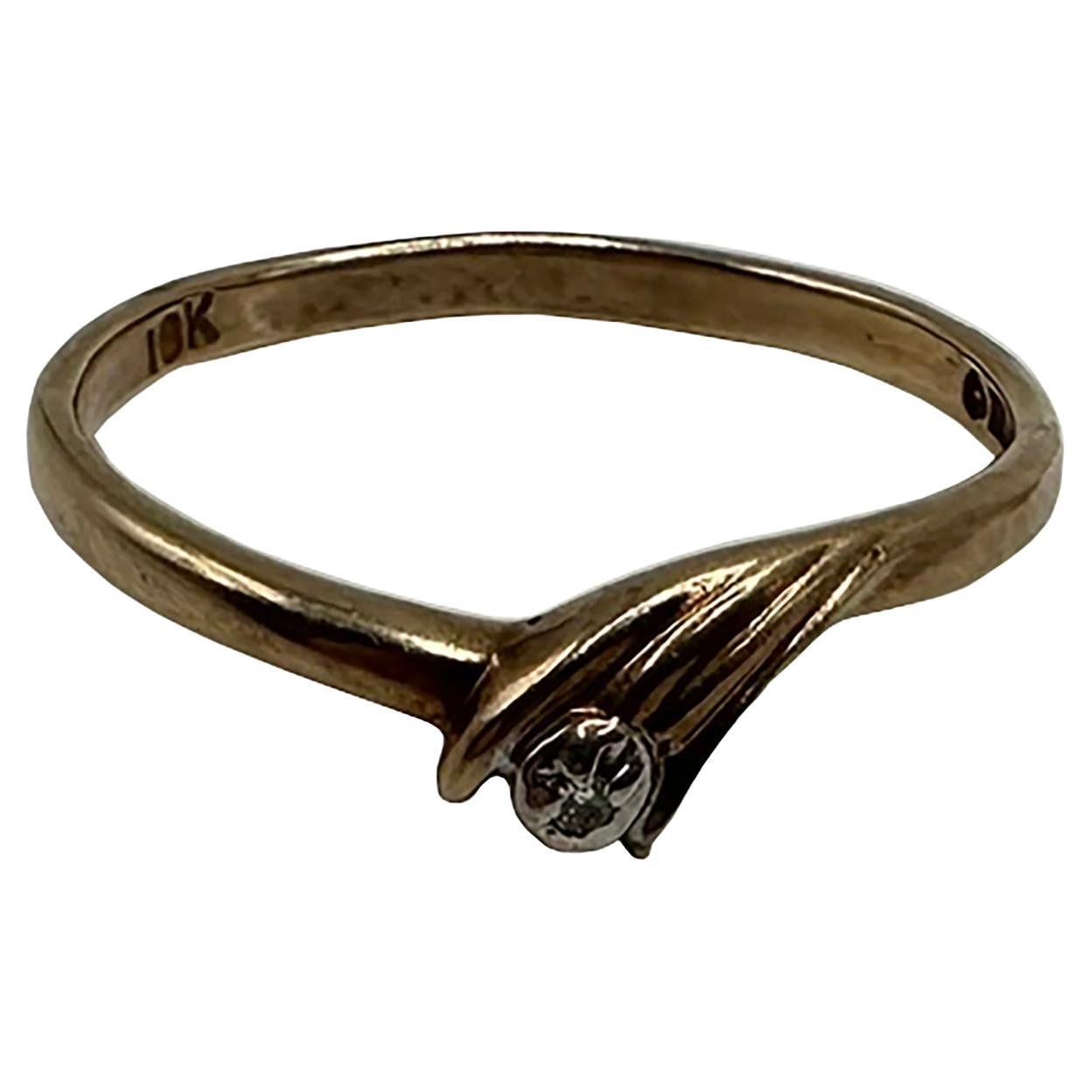 10K Gold Antique Ring with Diamond for Women For Sale