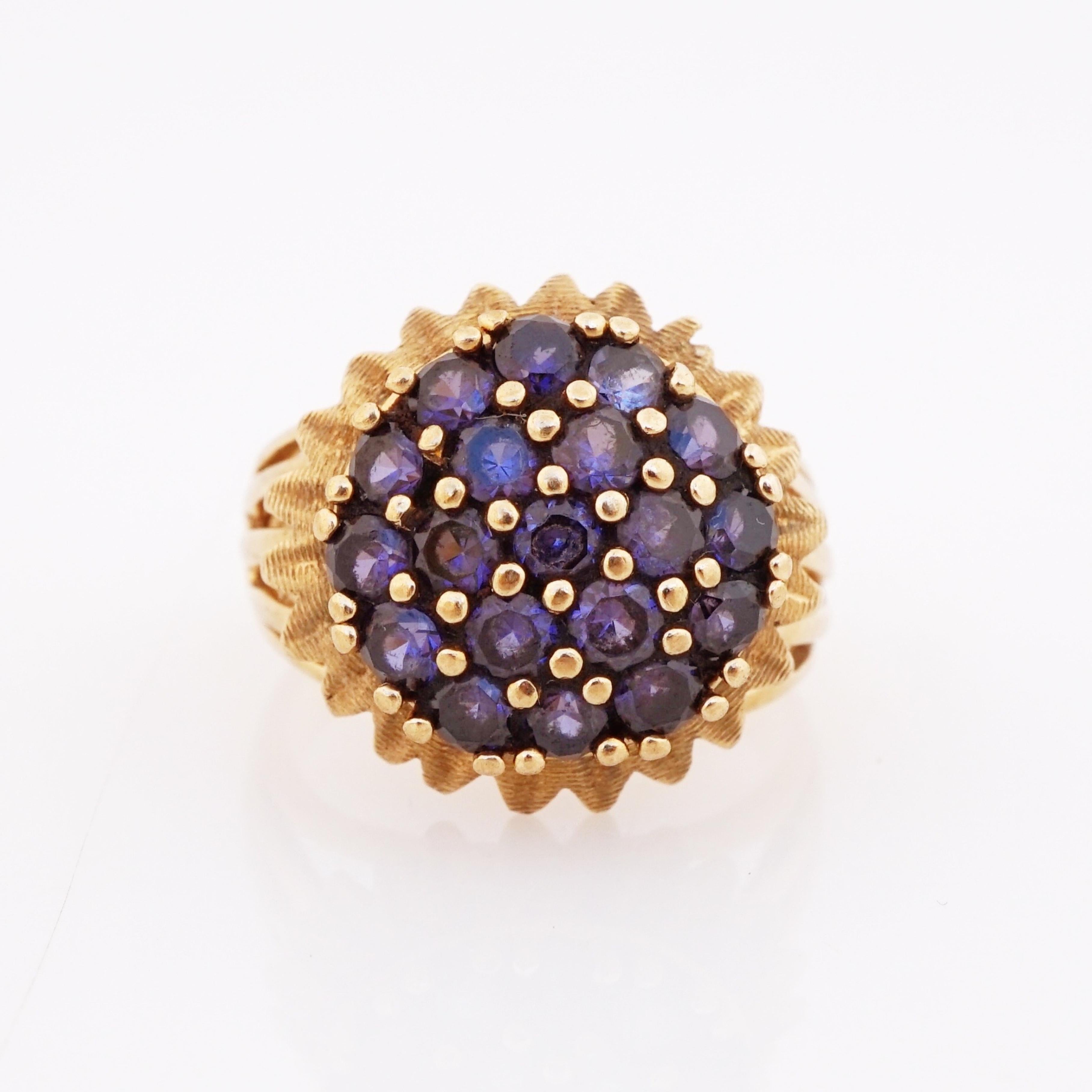 - Vintage item

- Collectible costume jewelry piece from the '70s

- Ring size 7 (US)

- Focal area measures .75