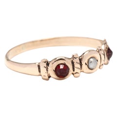 10k Gold Garnet and Pearl Ring