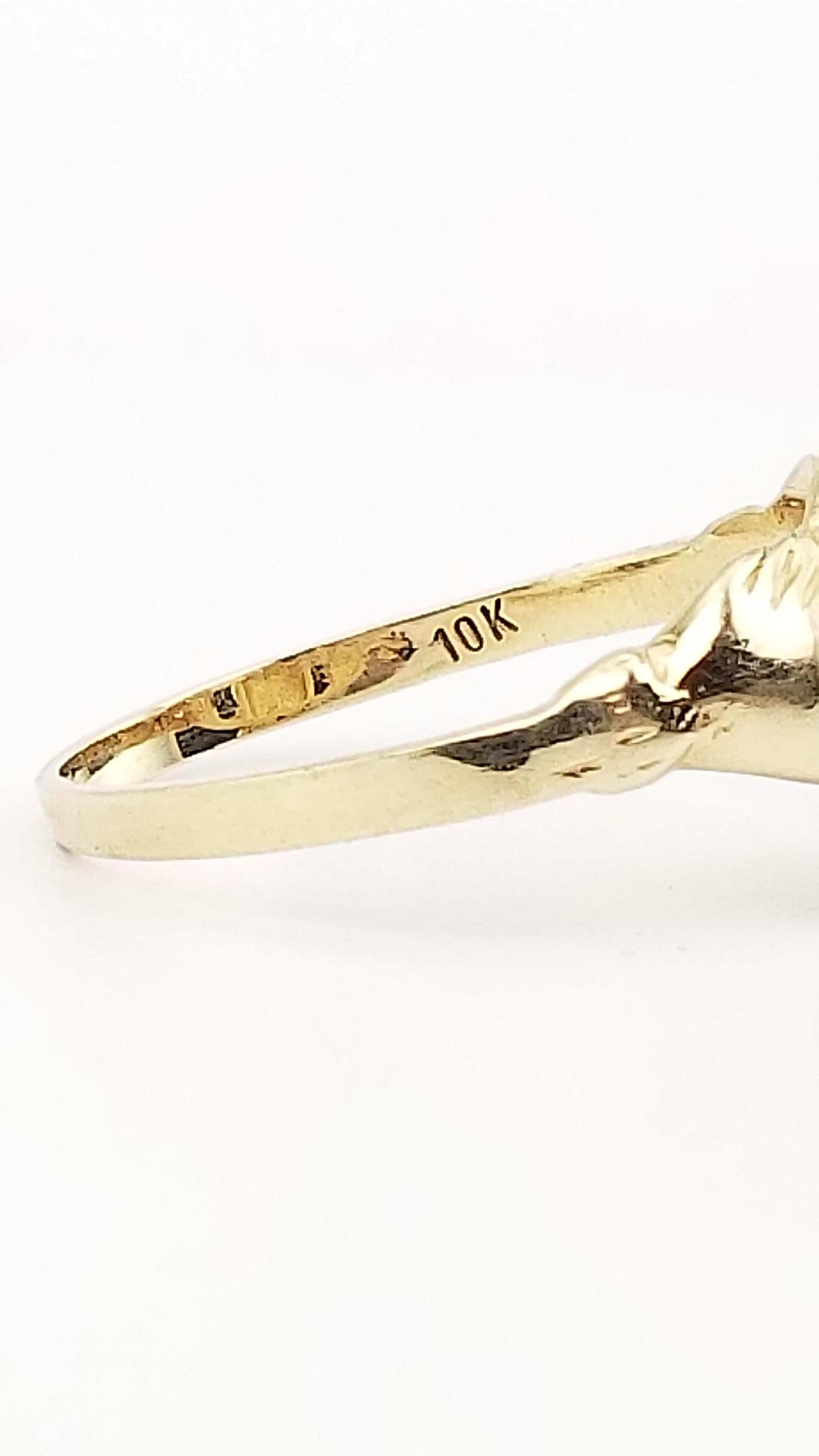 20th Century 10K Gold Irish Claddagh Ring. 